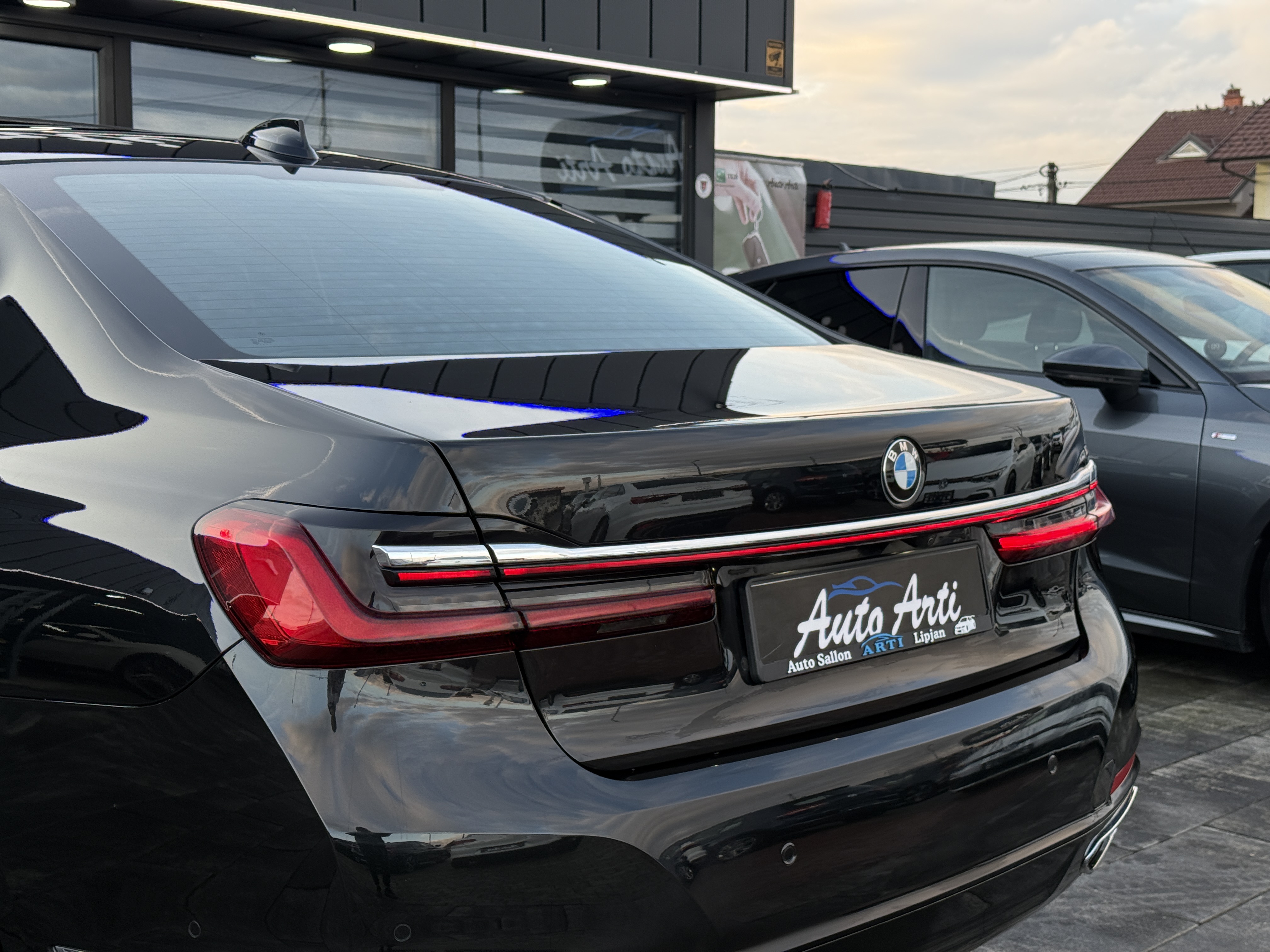 
								BMW 740Ld full									