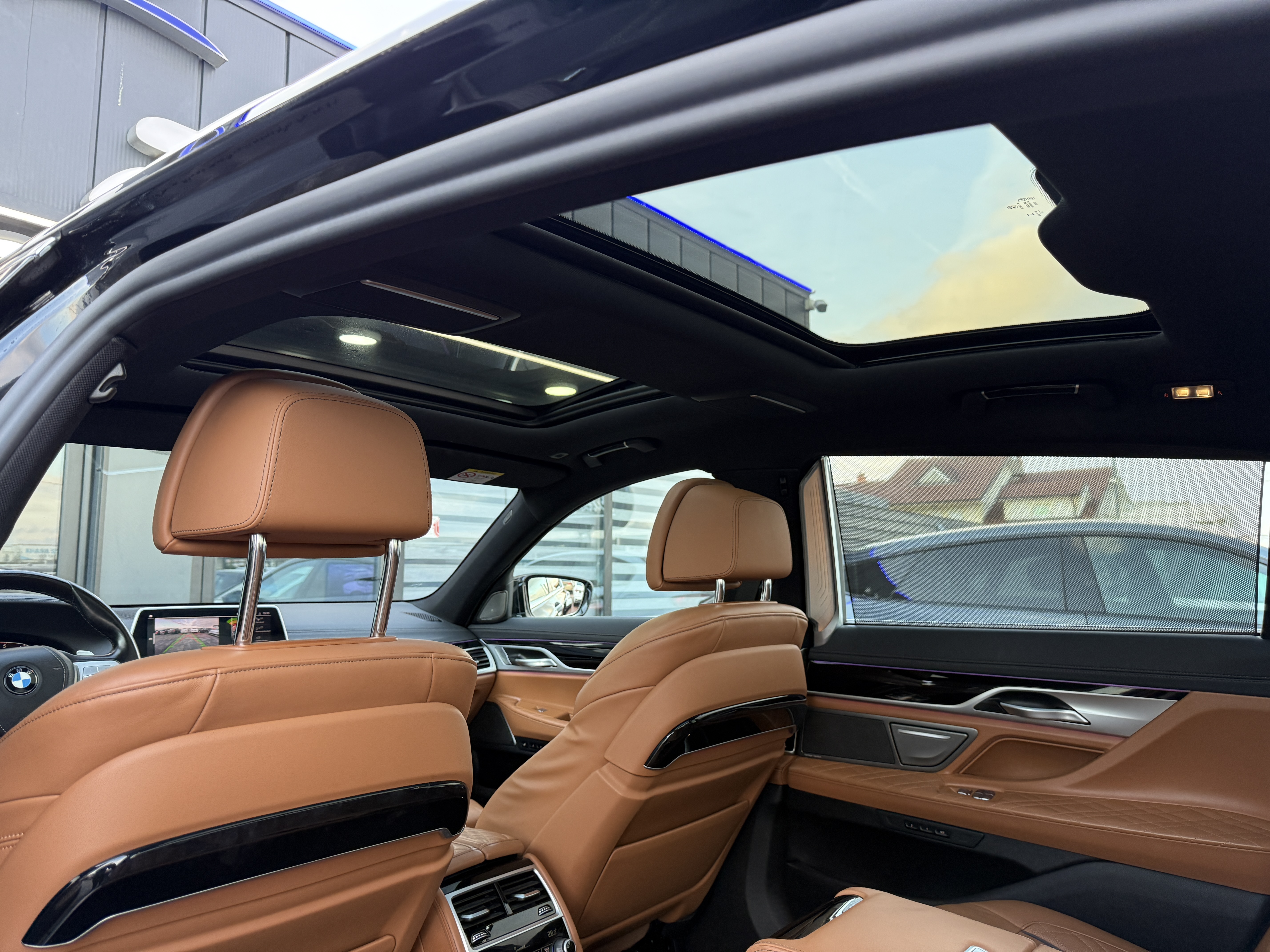
								BMW 740Ld full									