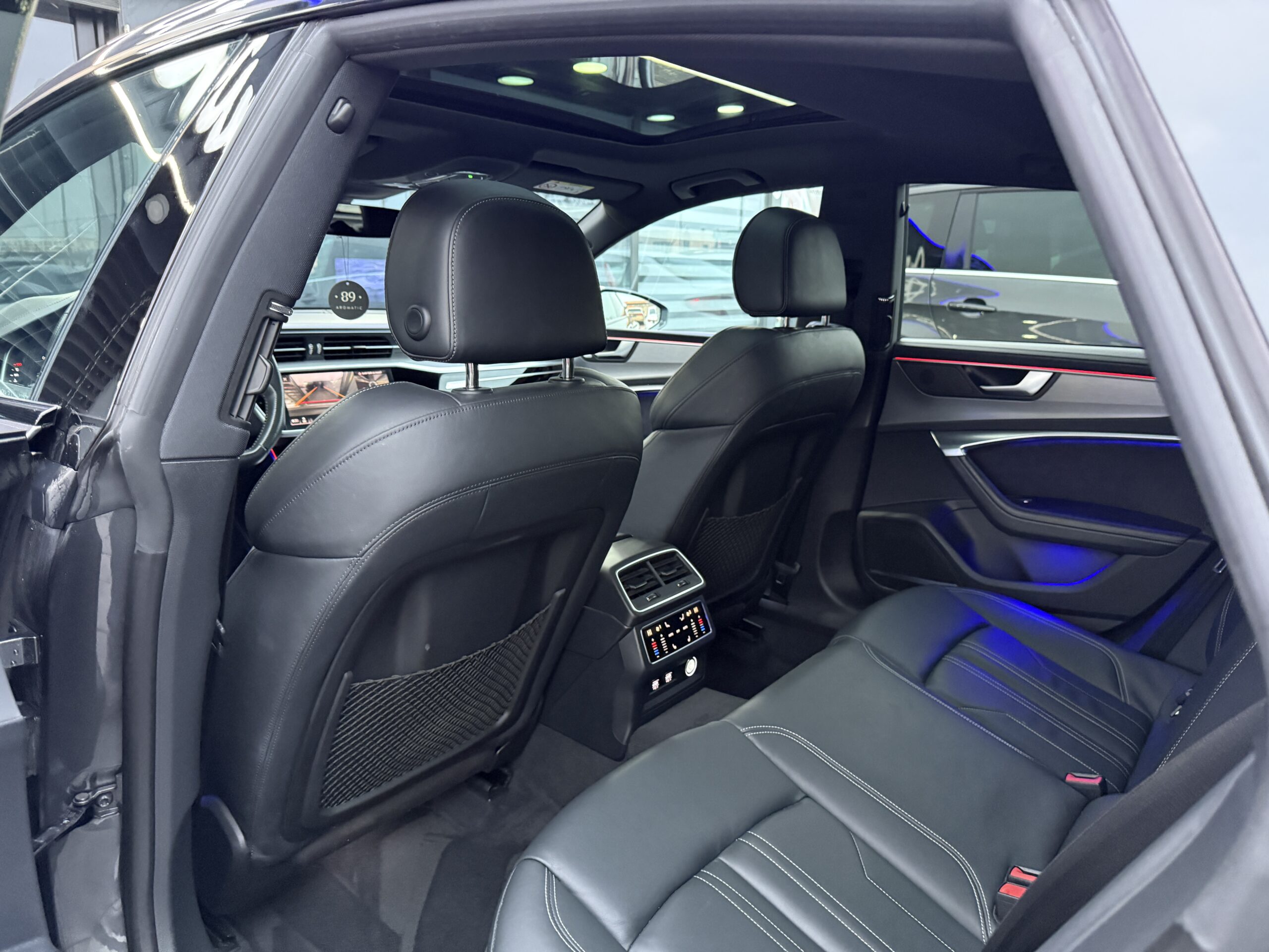 
								Audi A7 50tdi full									