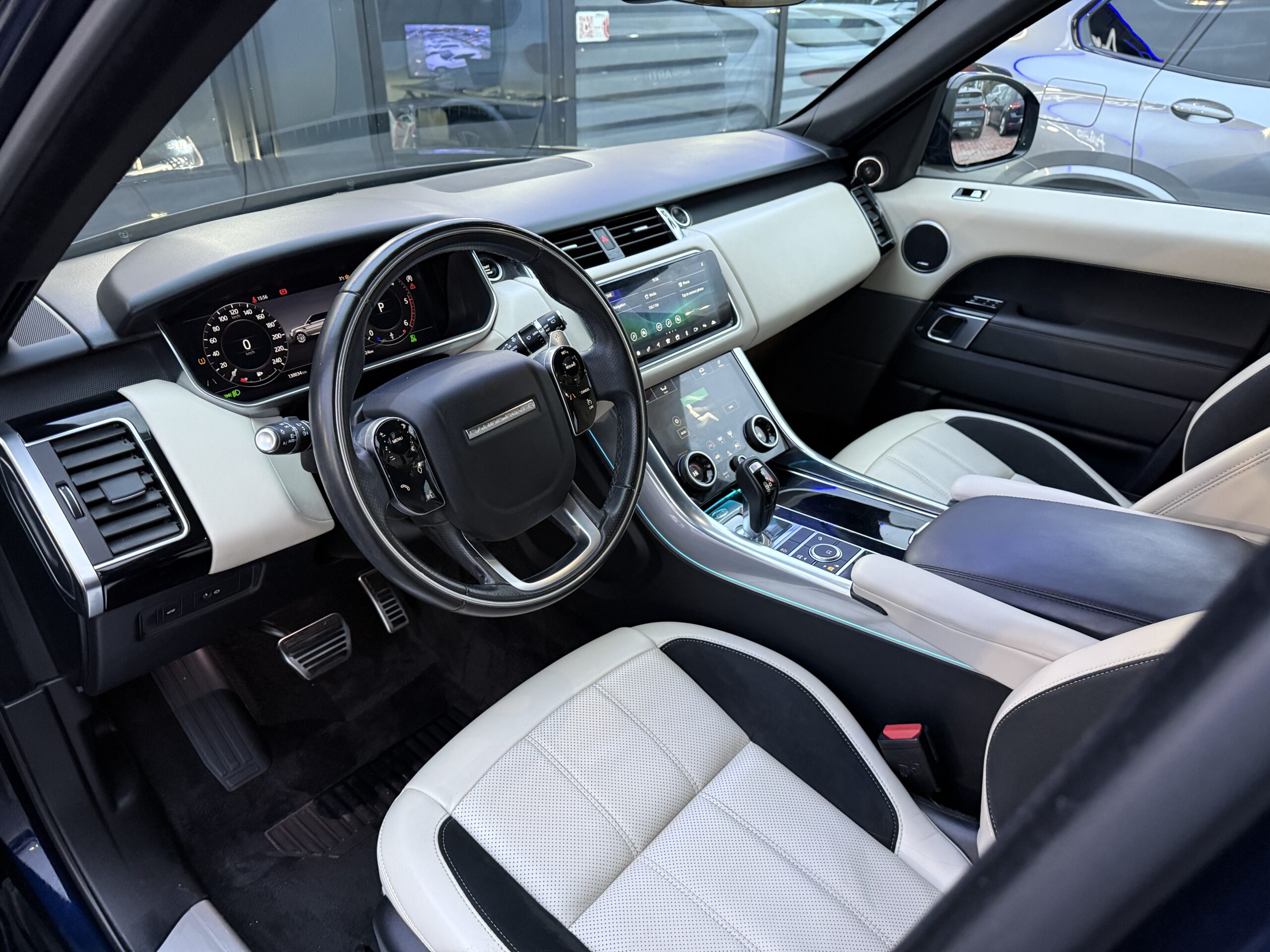 
								Range Rover SPORT 3.0sd full									