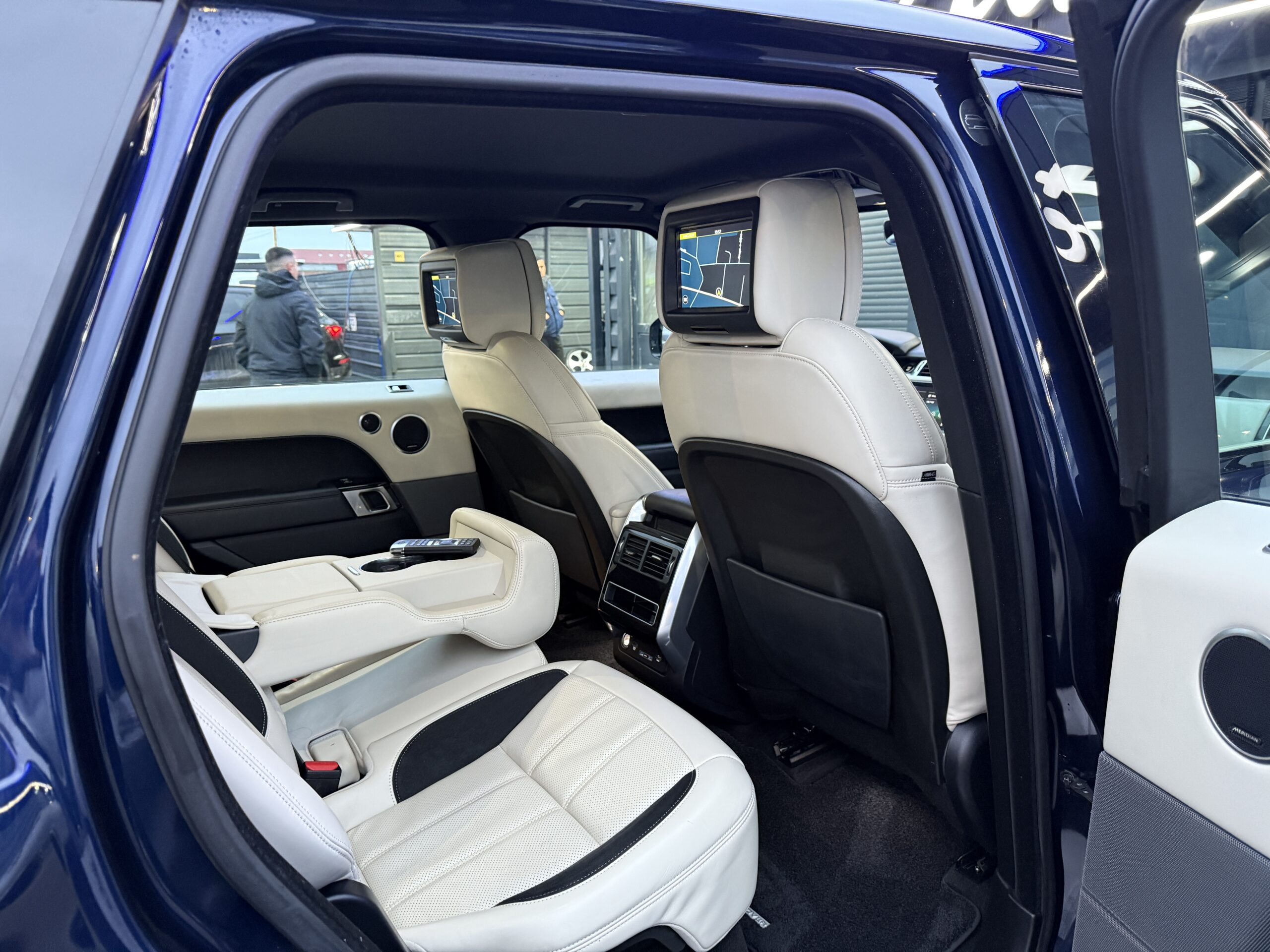 
								Range Rover SPORT 3.0sd full									