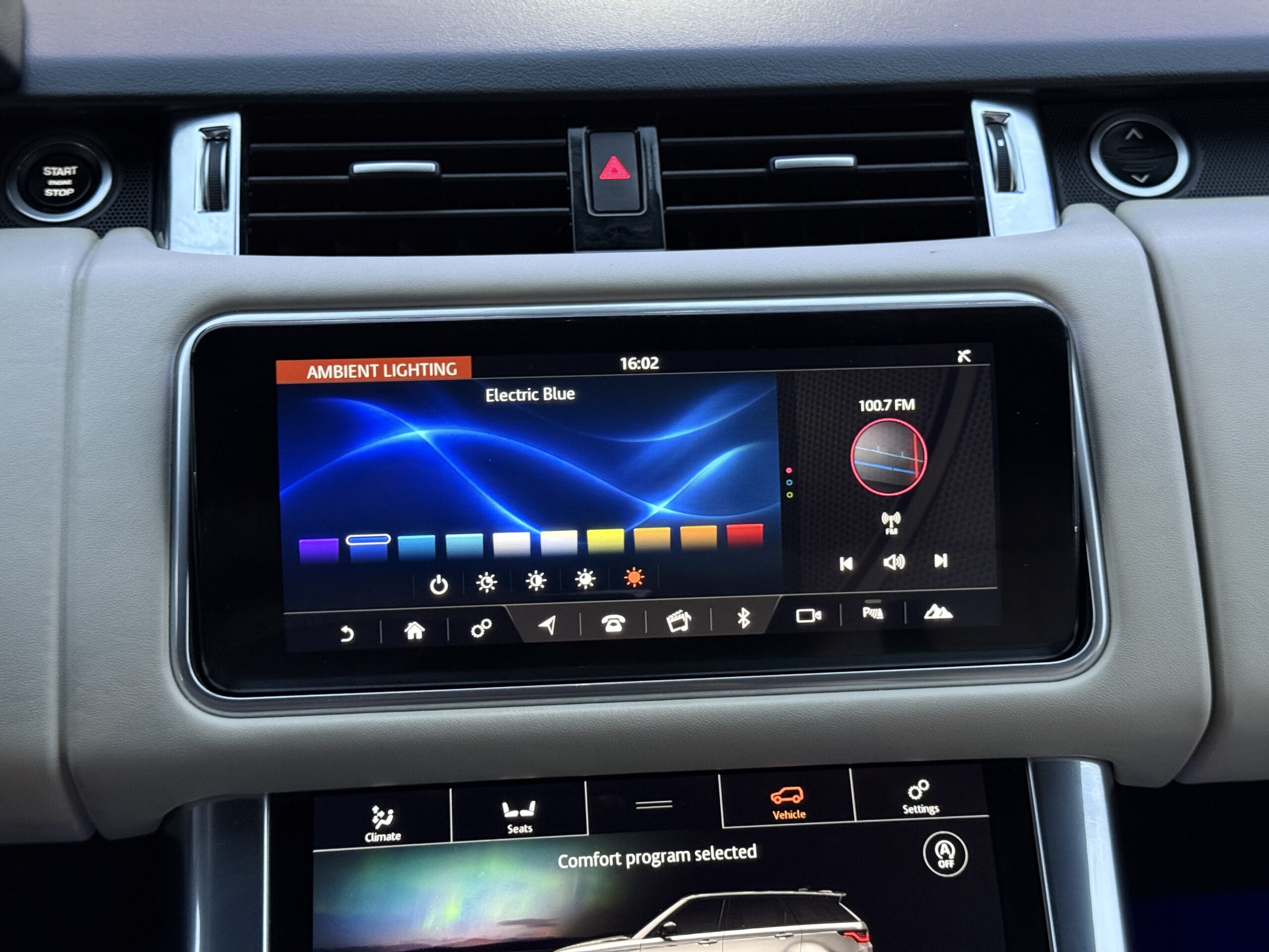 
								Range Rover SPORT 3.0sd full									