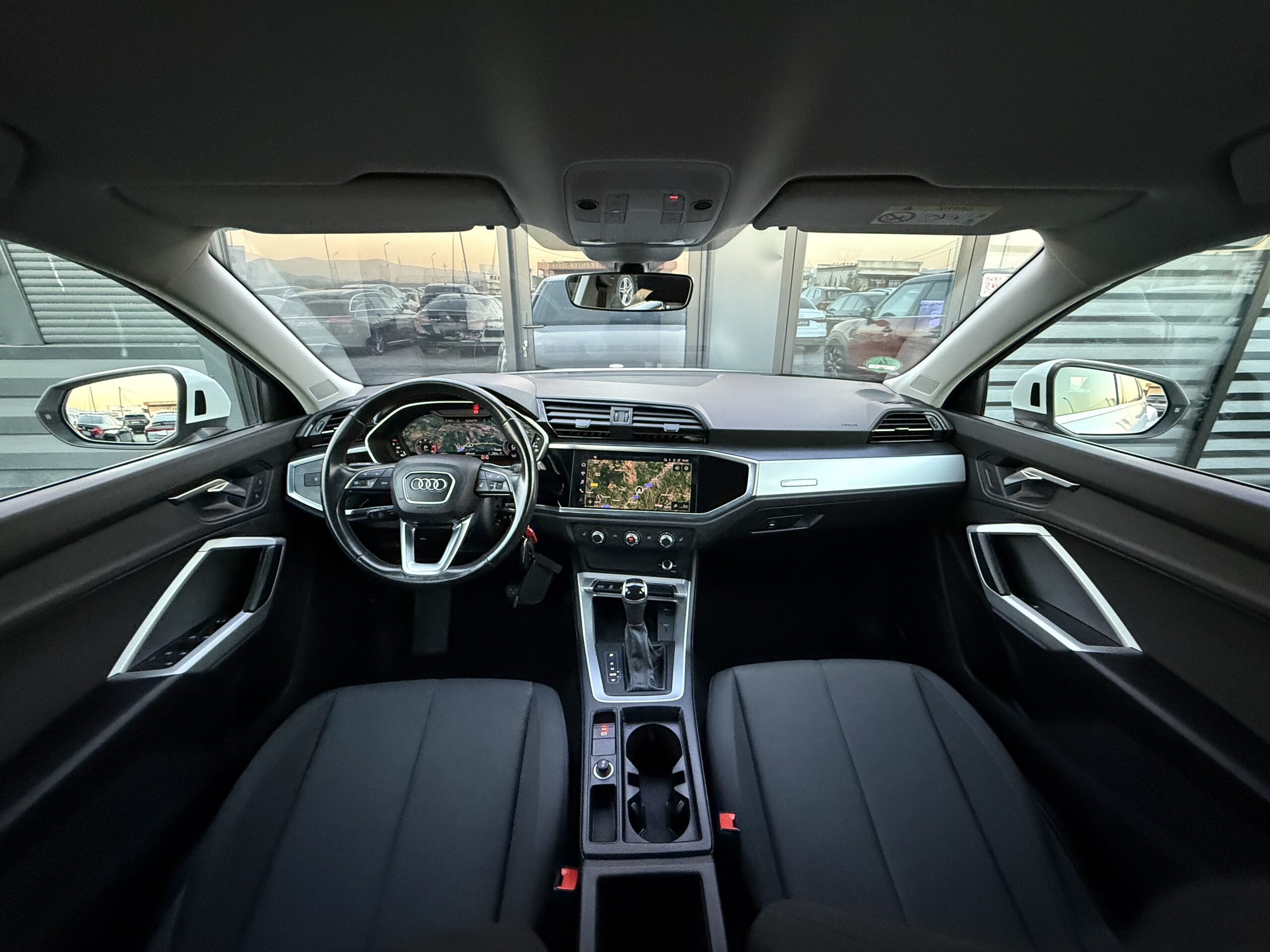 
								Audi Q3 40tdi full									