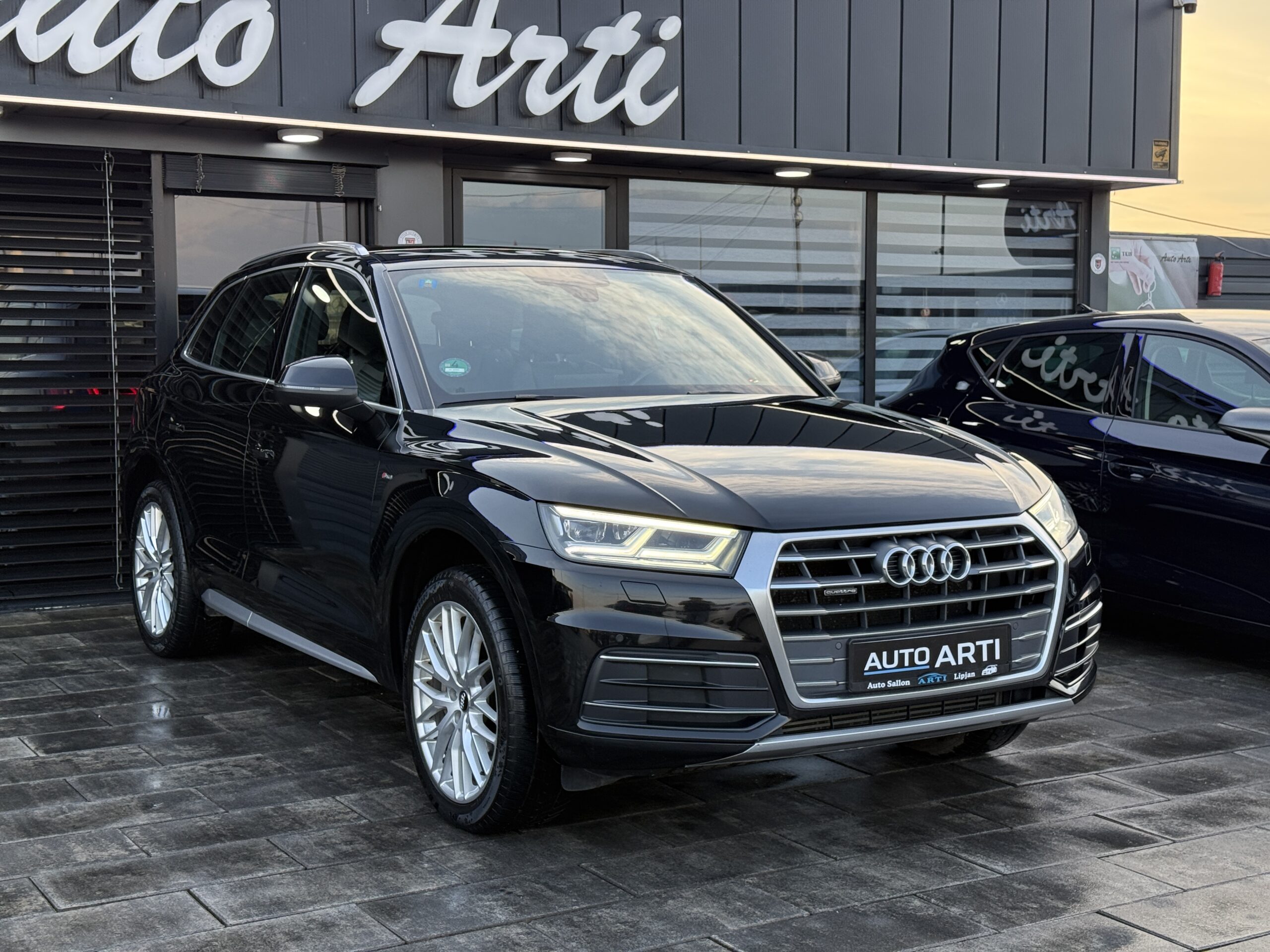 
								Audi Q5 50tdi full									