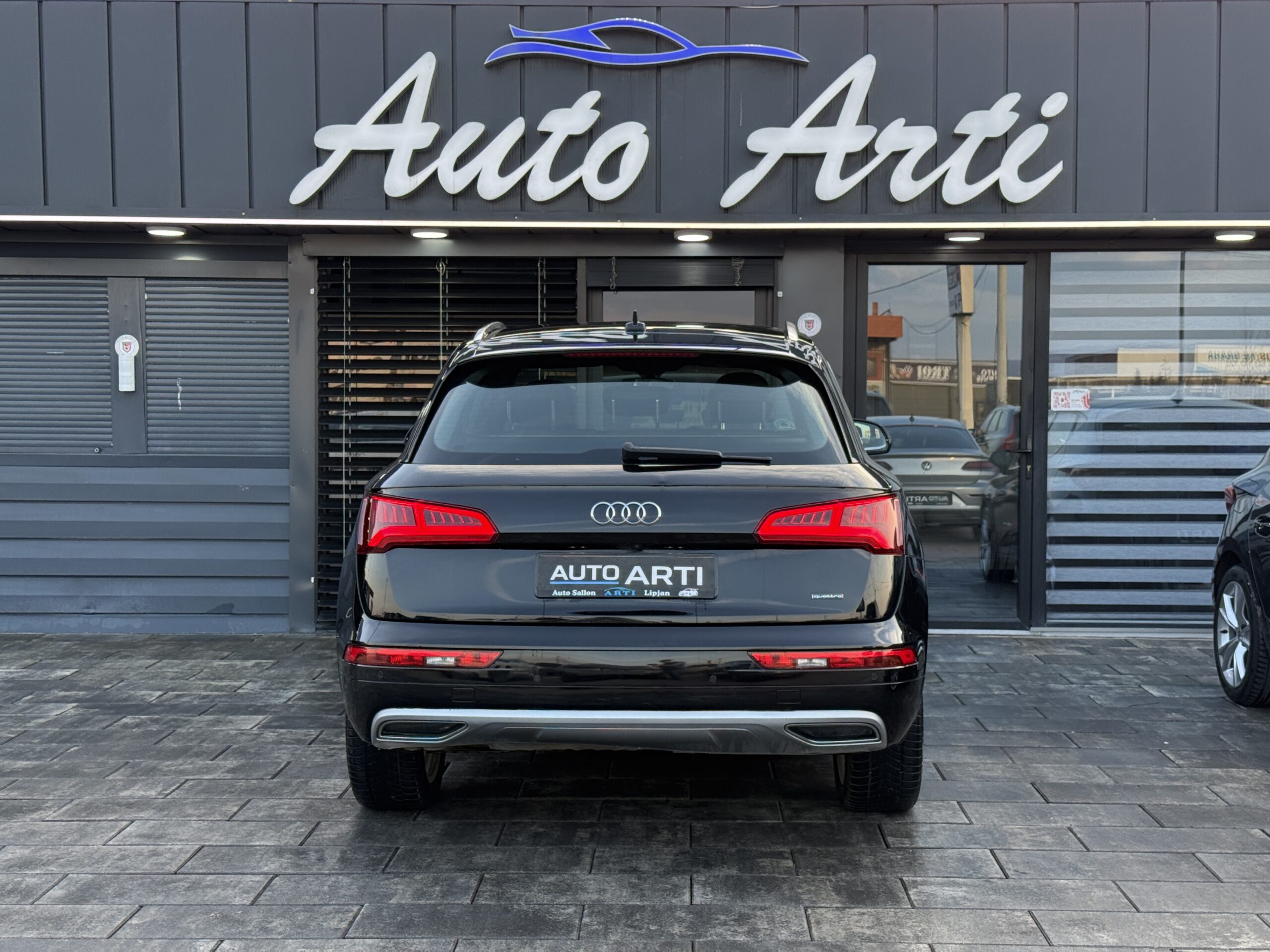 
								Audi Q5 50tdi full									
