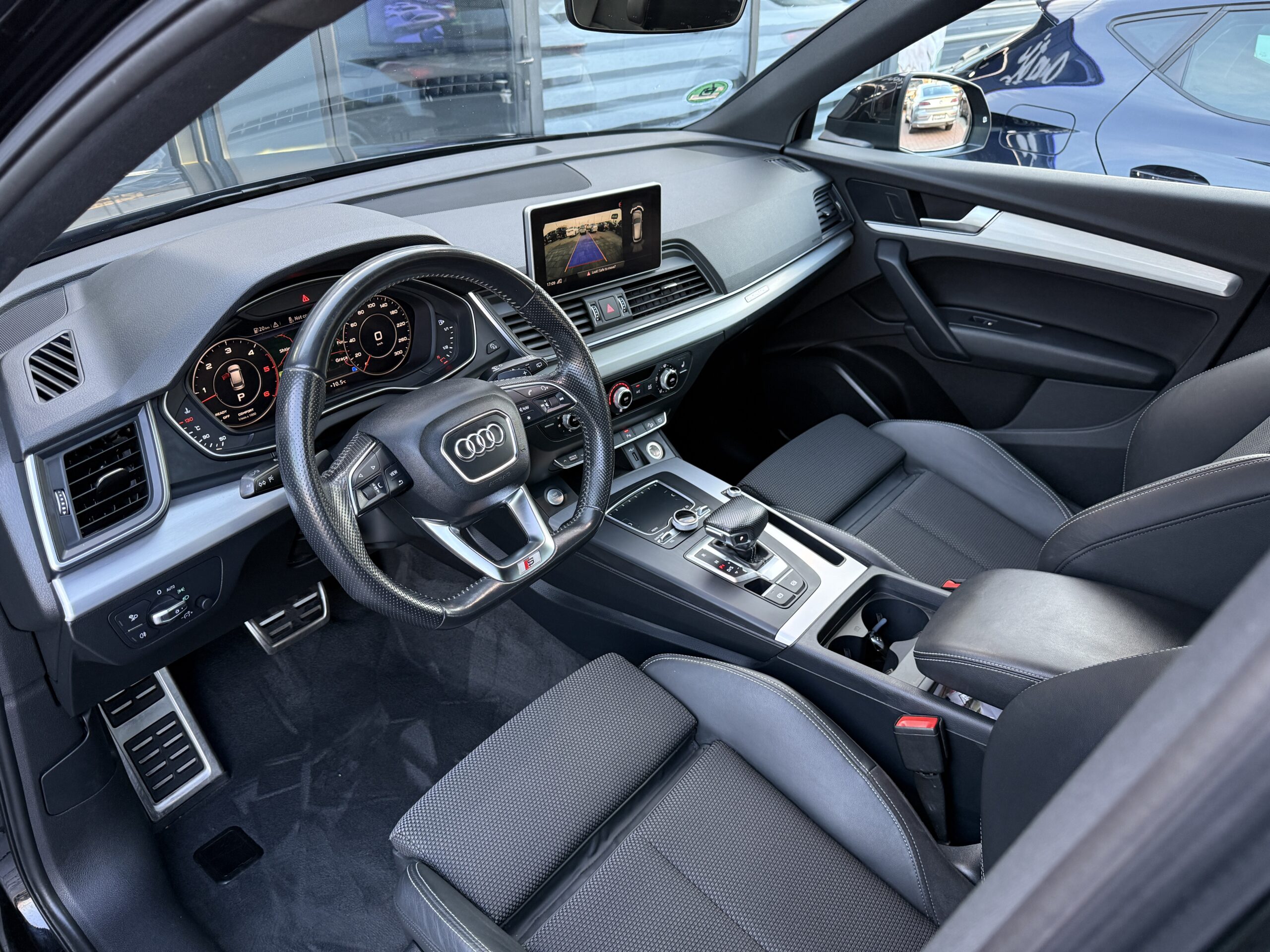 
								Audi Q5 50tdi full									