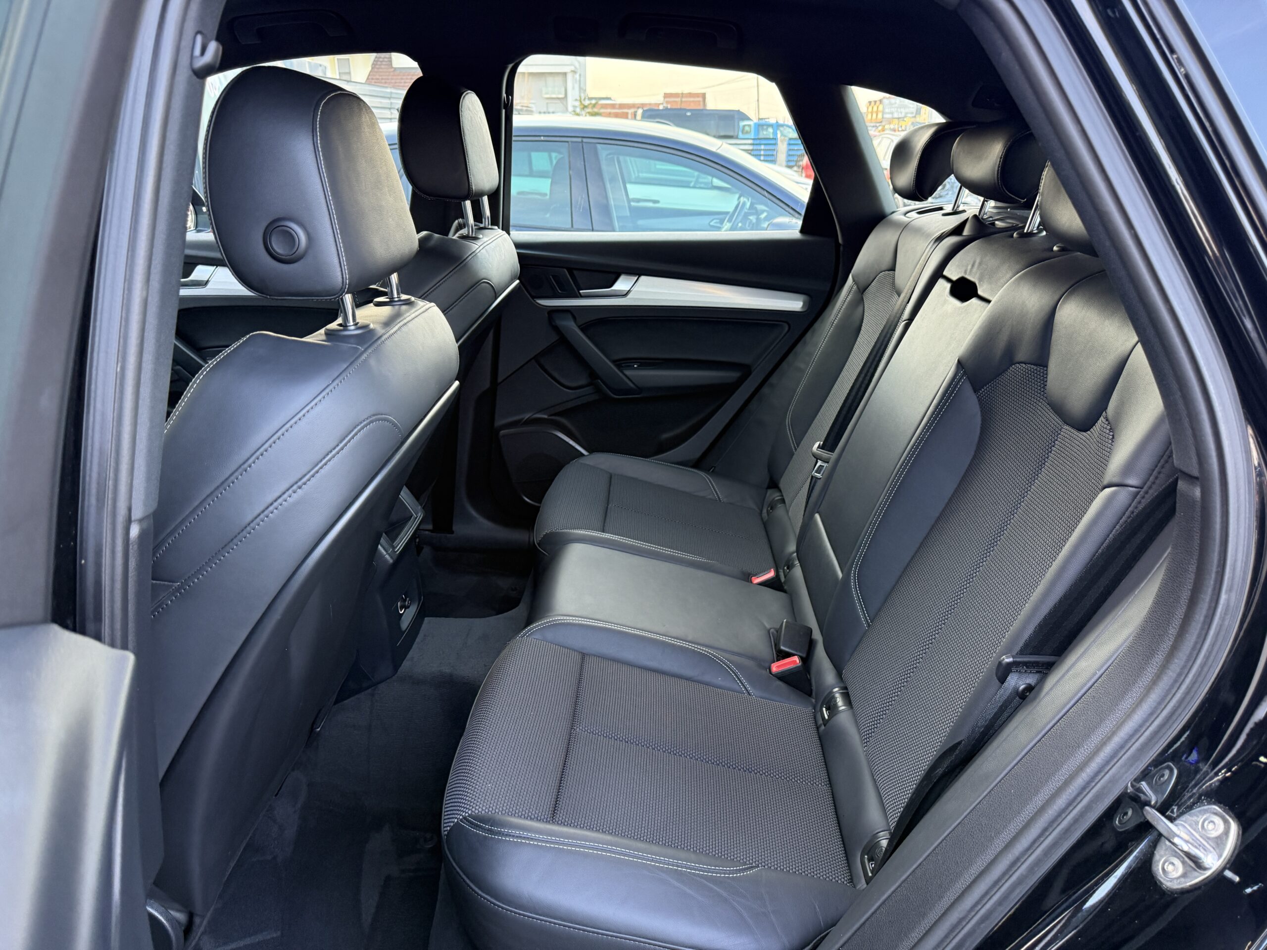 
								Audi Q5 50tdi full									