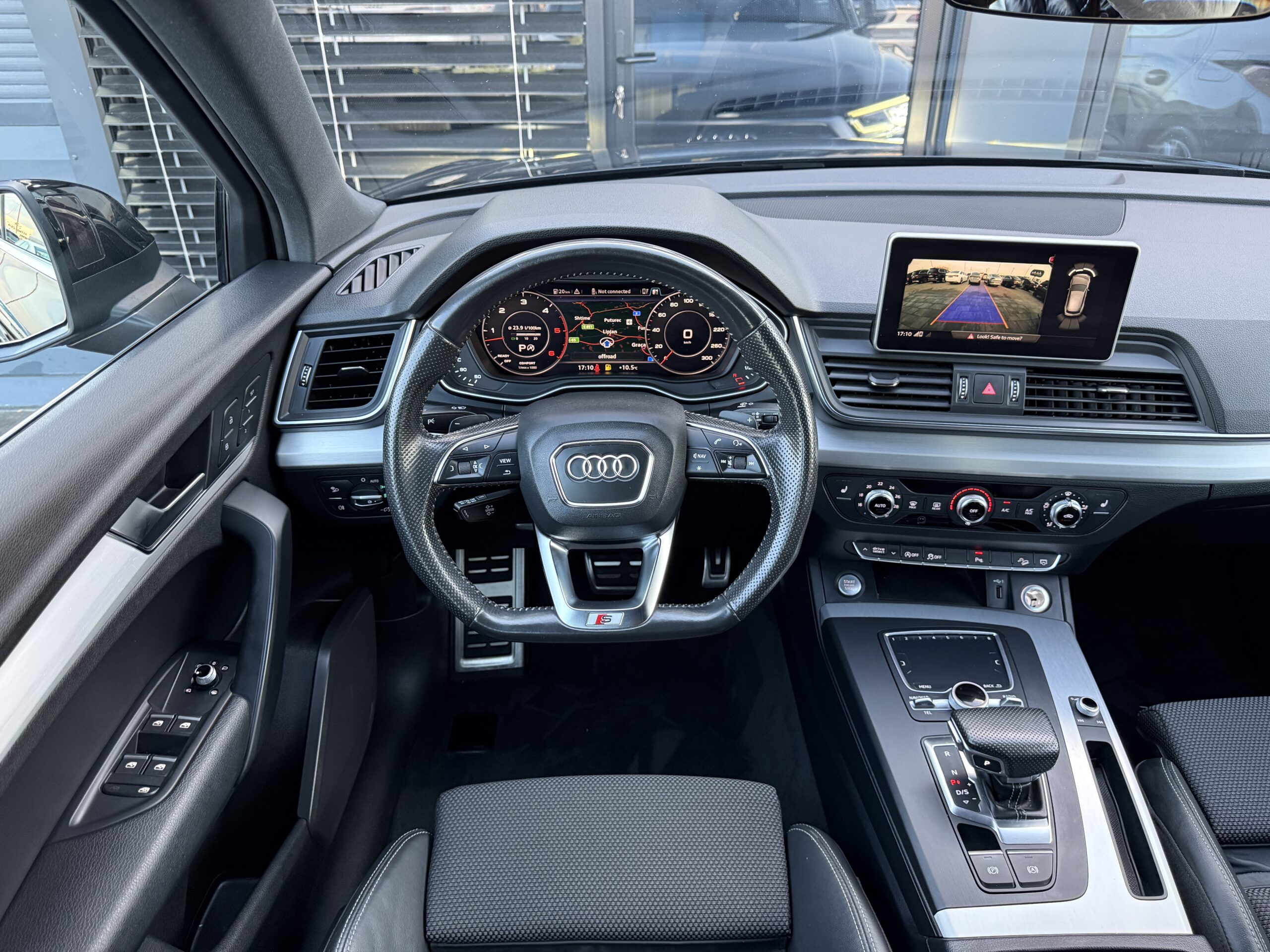 
								Audi Q5 50tdi full									