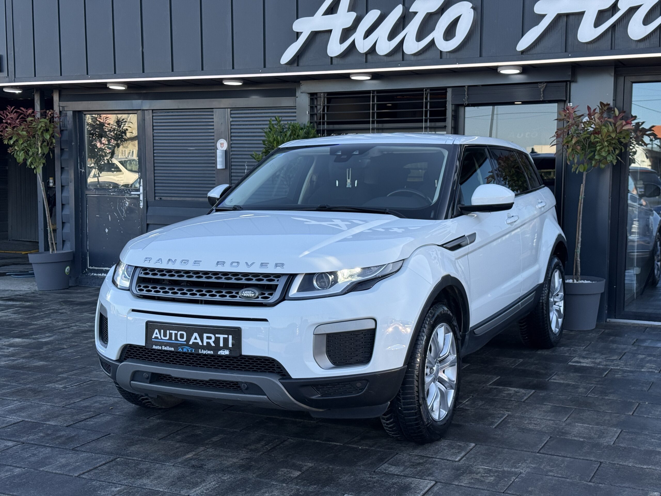
								Land Rover Evoque 2.0d full									