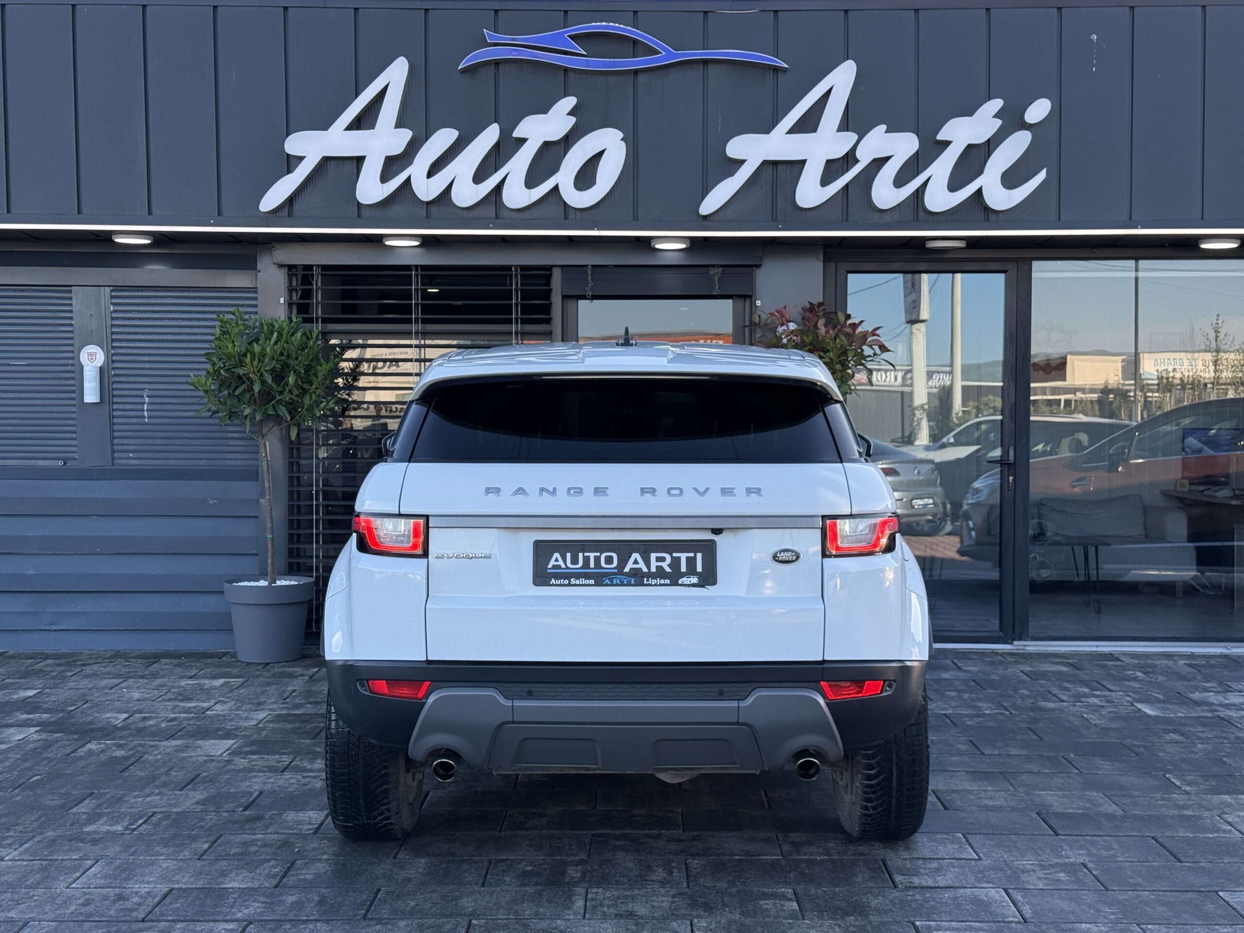 
								Land Rover Evoque 2.0d full									