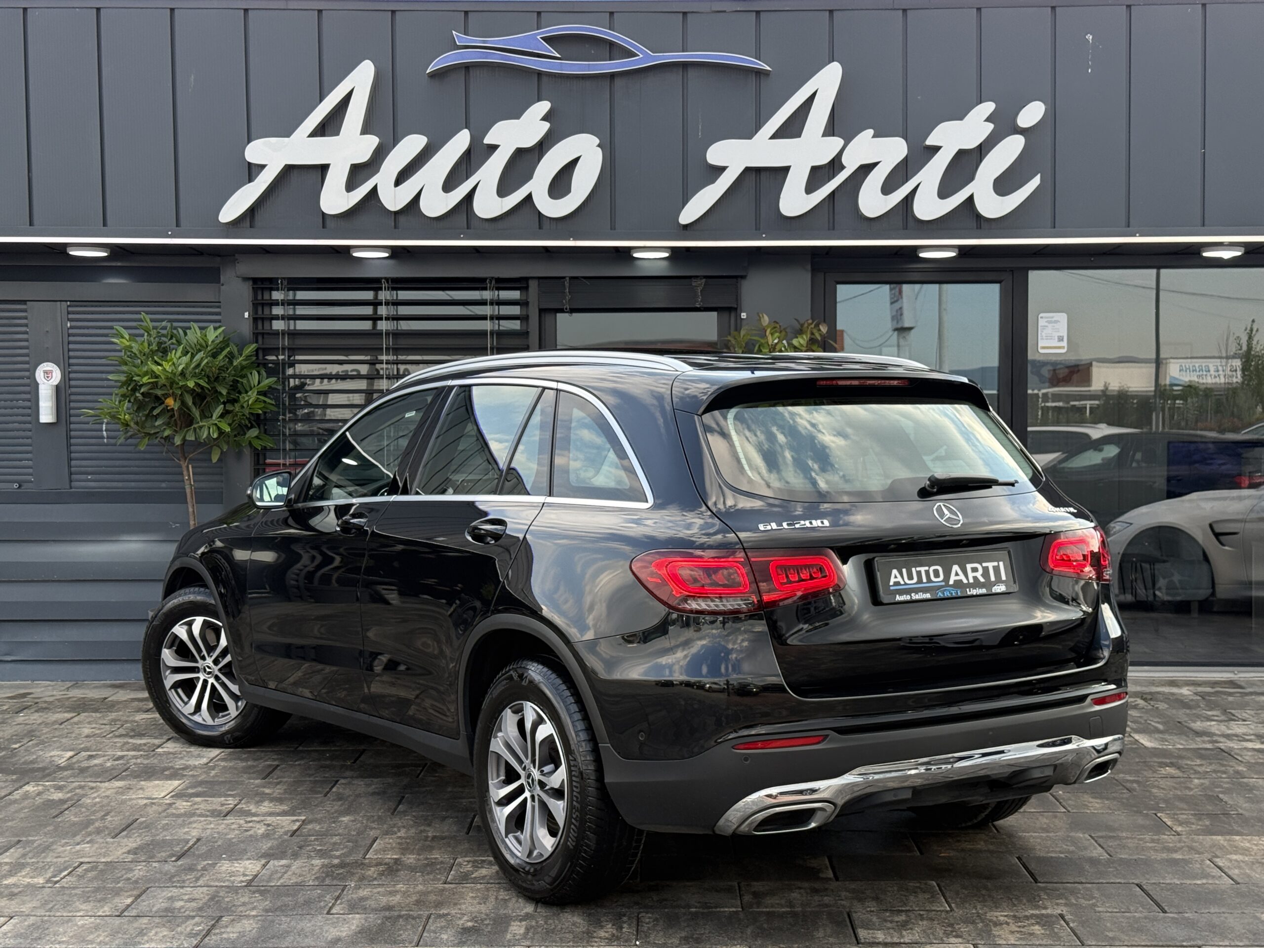 
								Mercedes-Benz GLC 220d full									