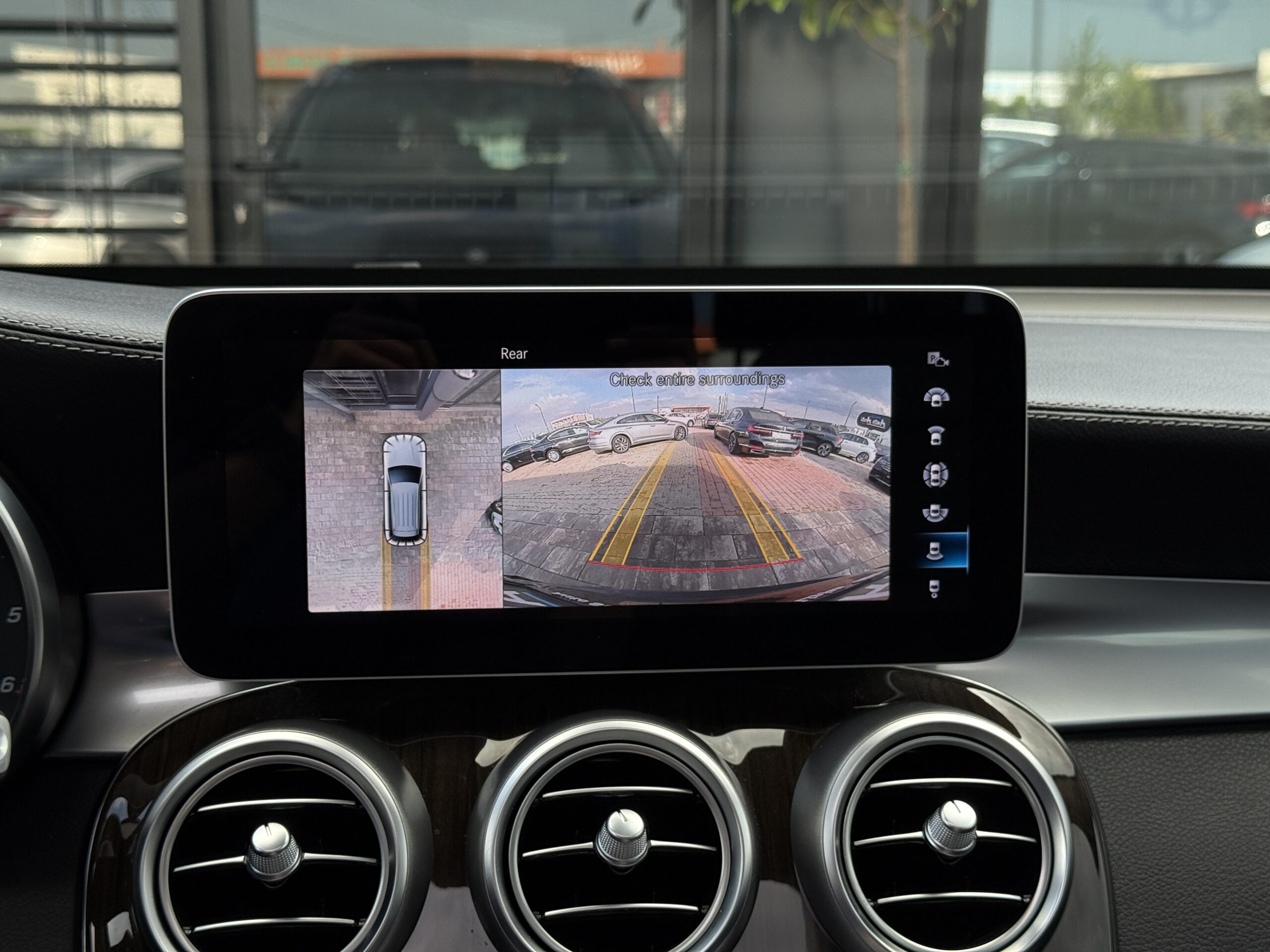 
								Mercedes-Benz GLC 220d full									