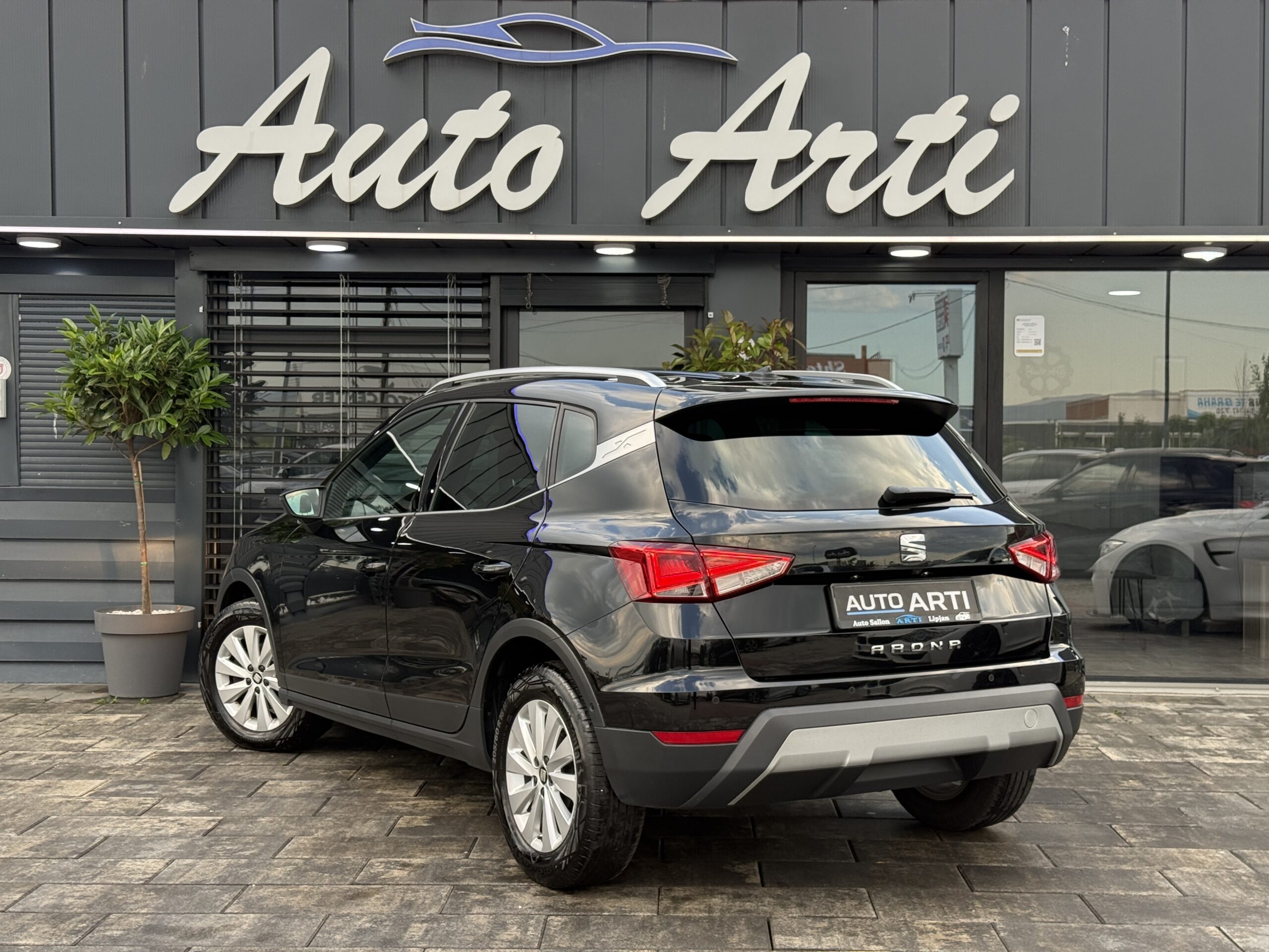 
								Seat Arona 1.6TDI full									
