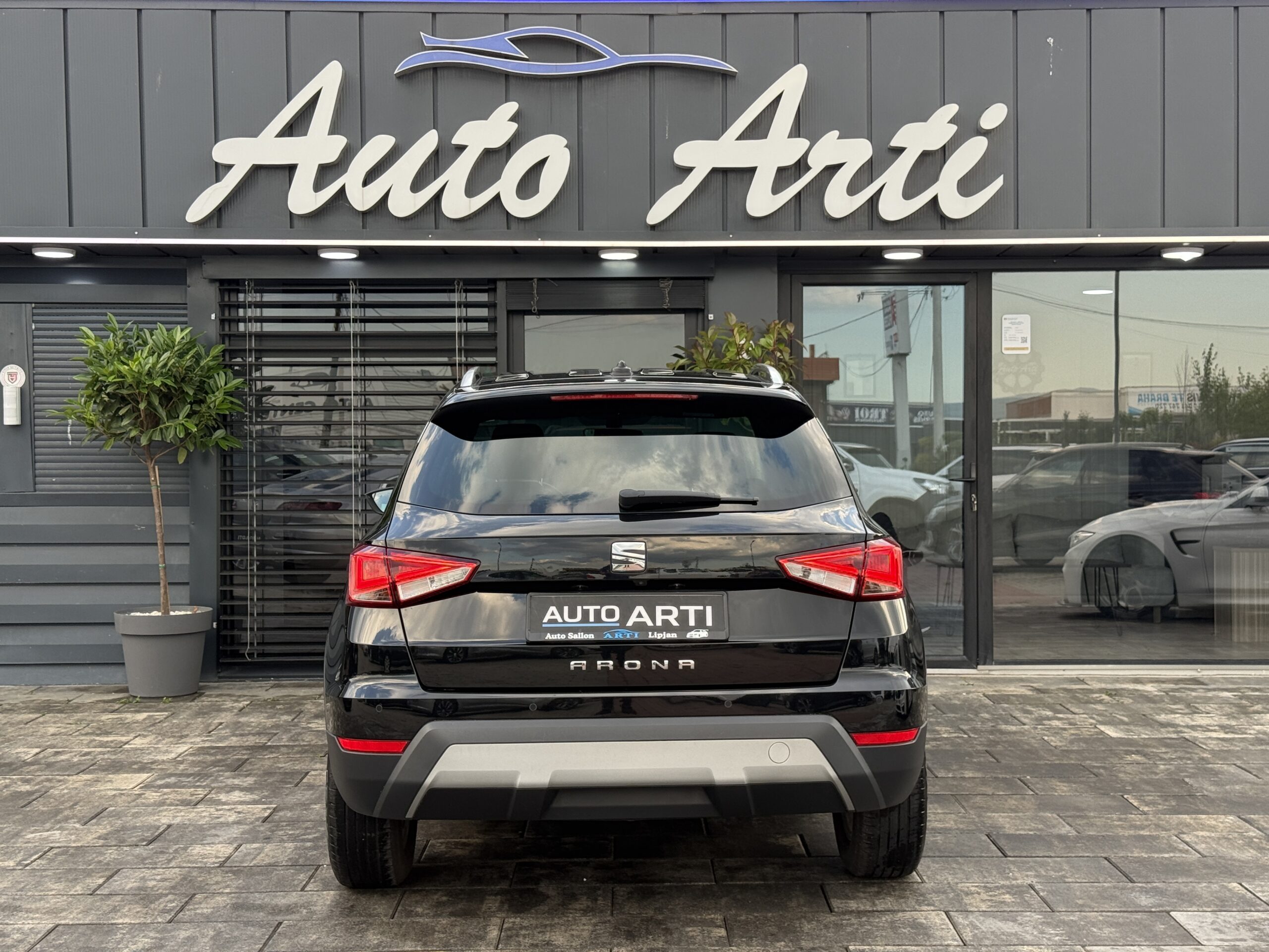
								Seat Arona 1.6TDI full									