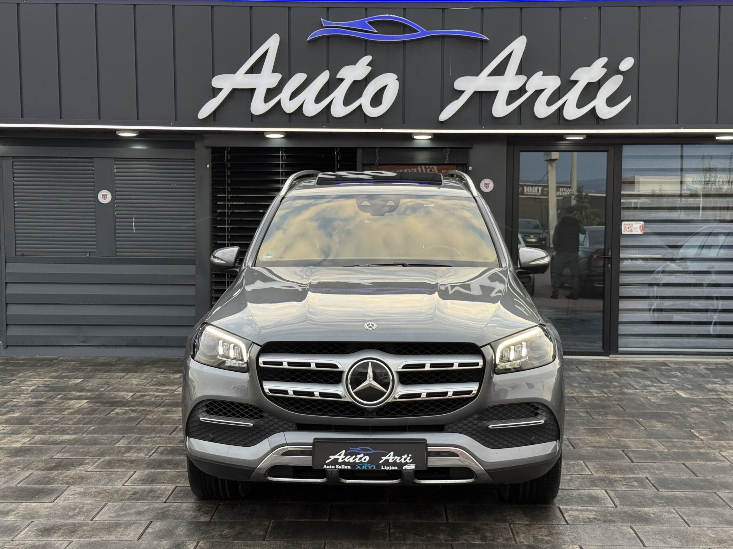 
								Mercedes-Benz GLS 400d full									