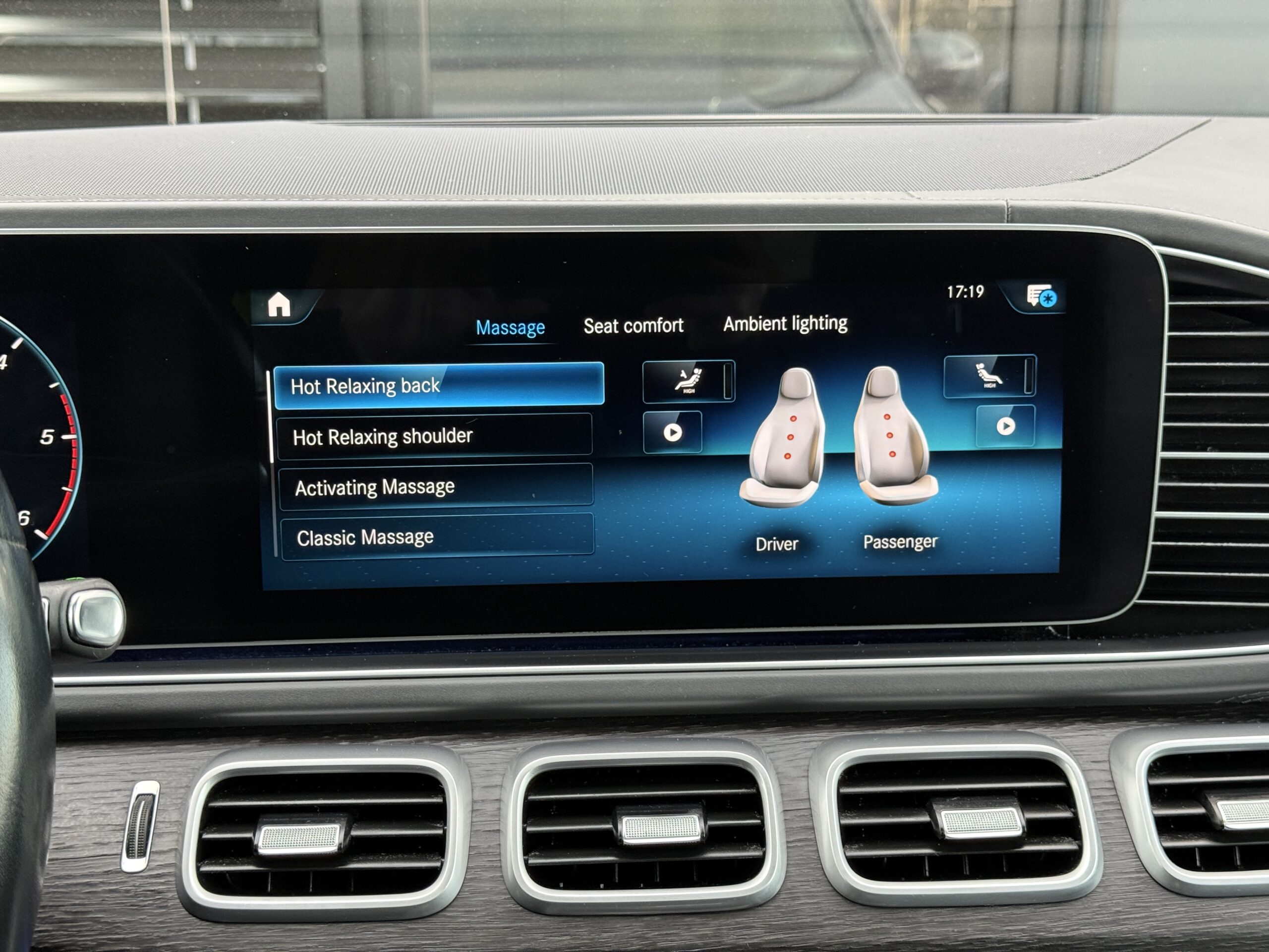 
								Mercedes-Benz GLS 400d full									