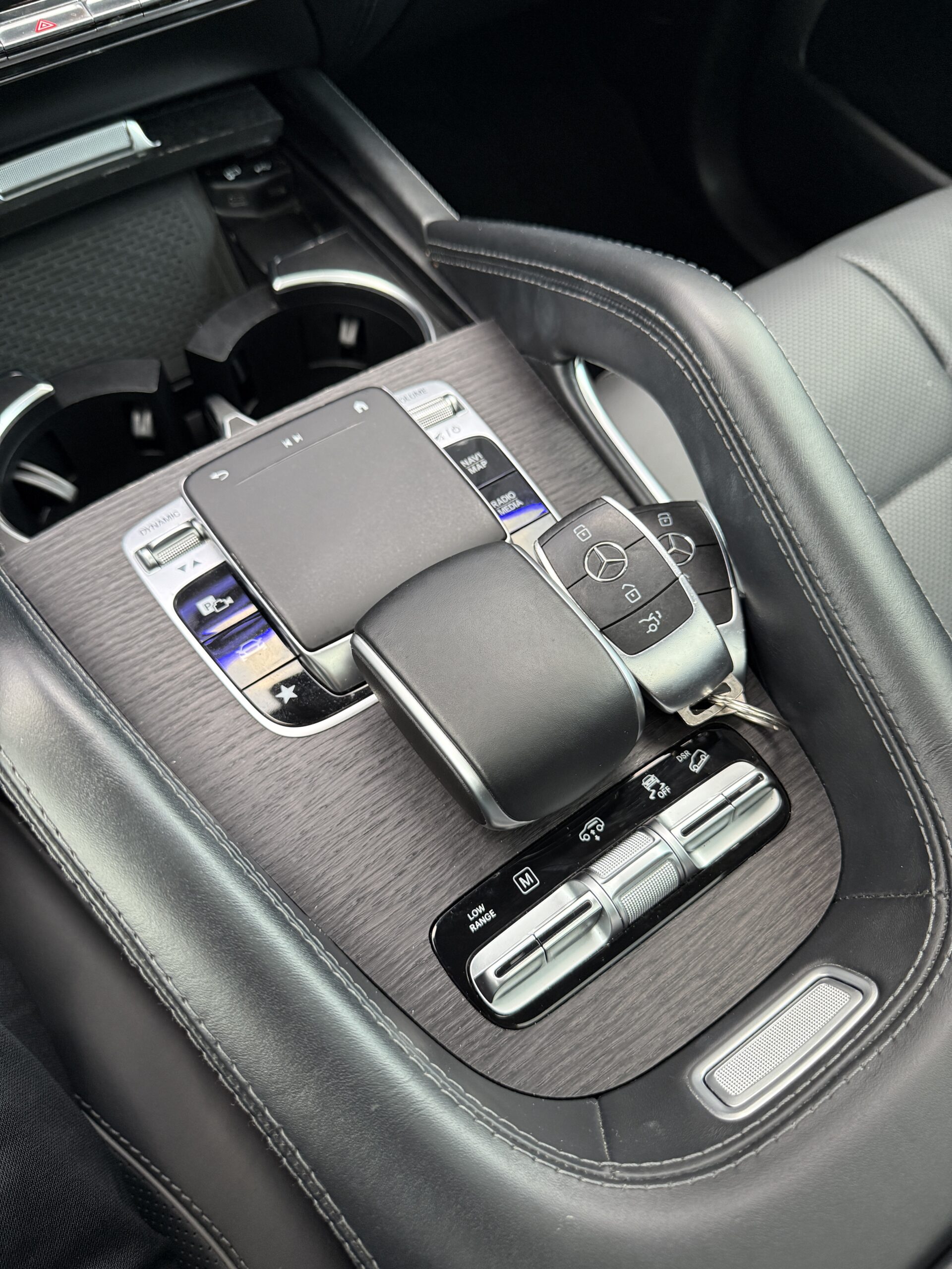 
								Mercedes-Benz GLS 400d full									