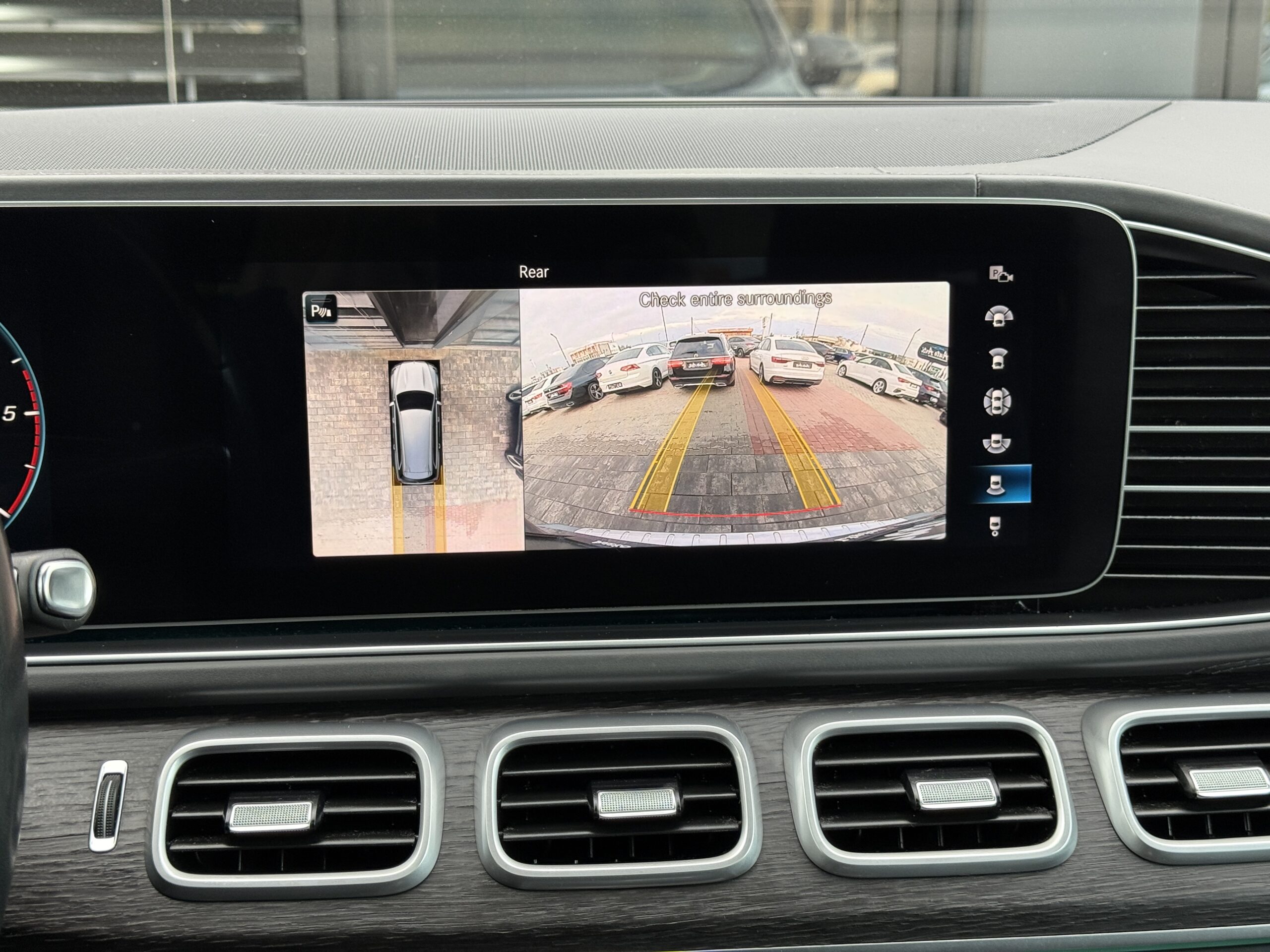 
								Mercedes-Benz GLS 400d full									