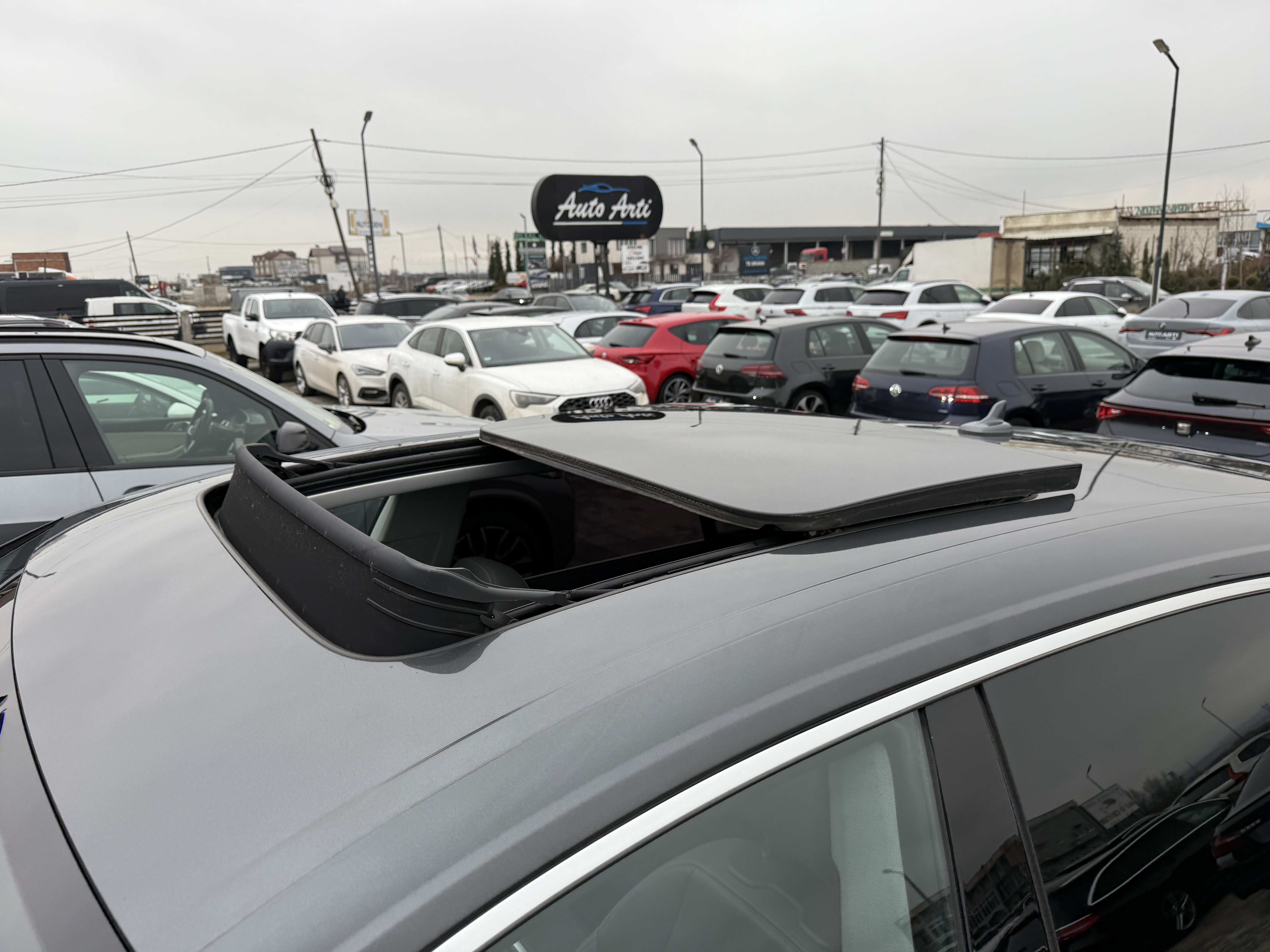 
								Audi Q8 50tdi full									