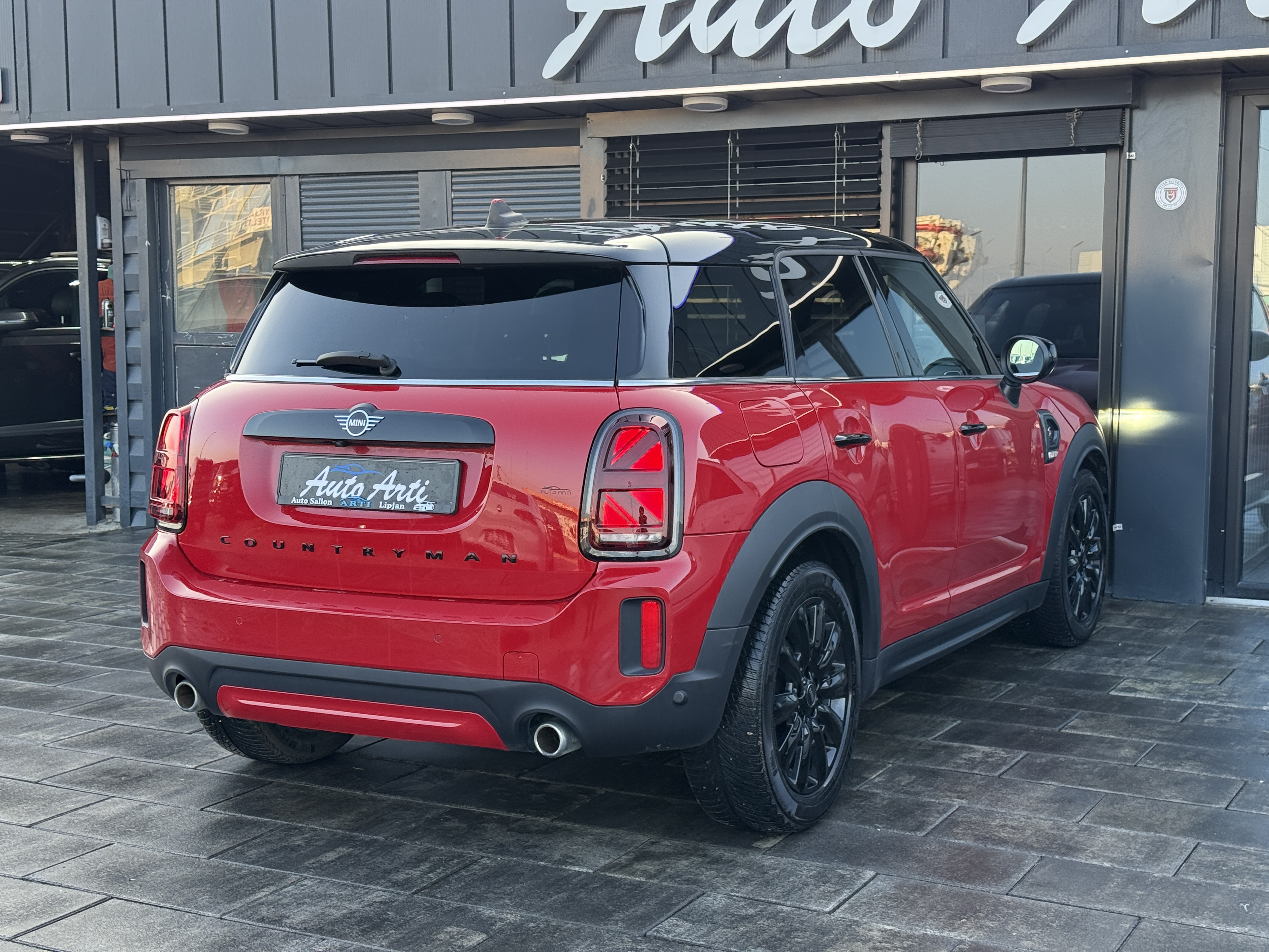 
								Mini Countryman S full									