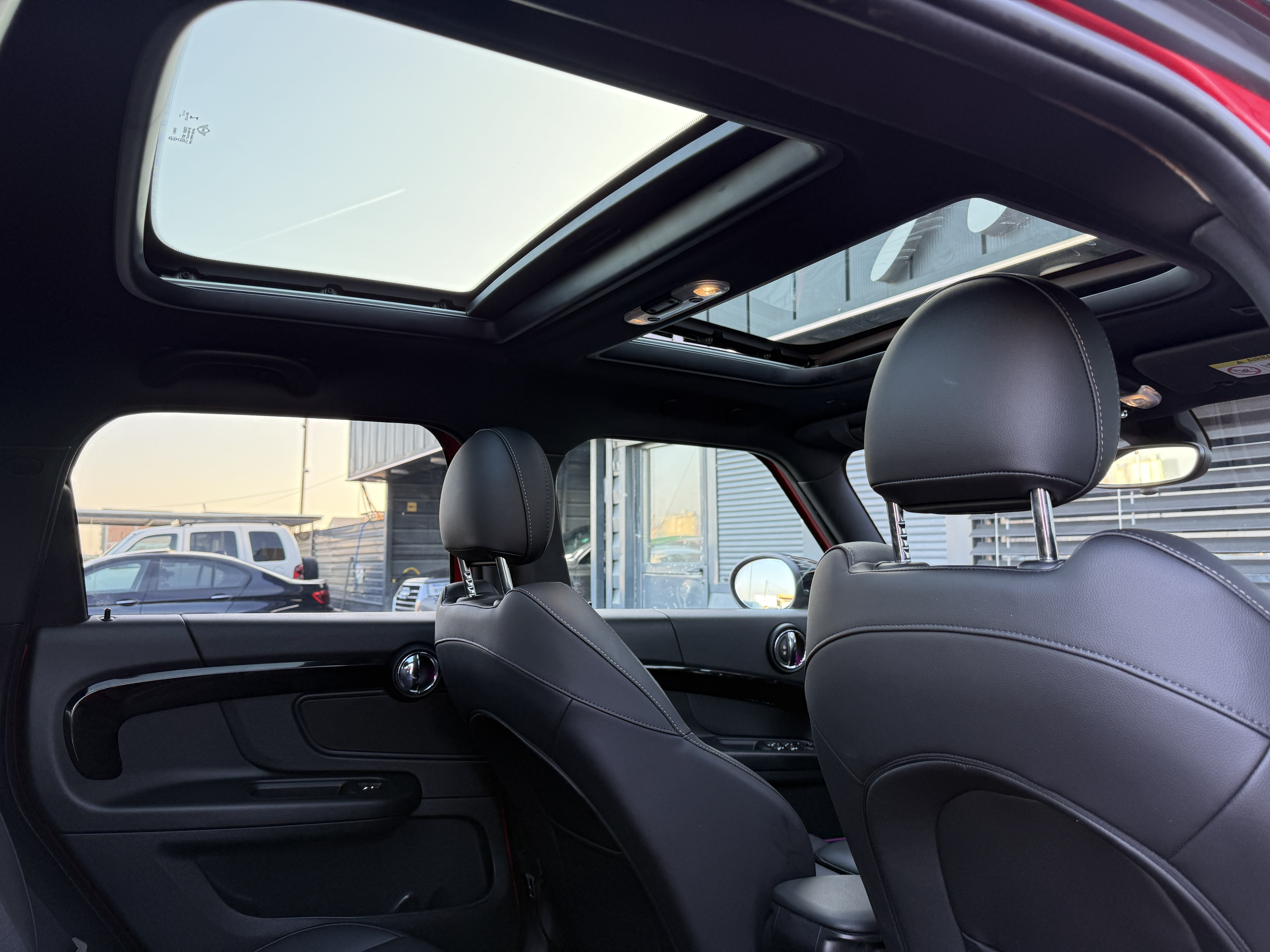 
								Mini Countryman S full									