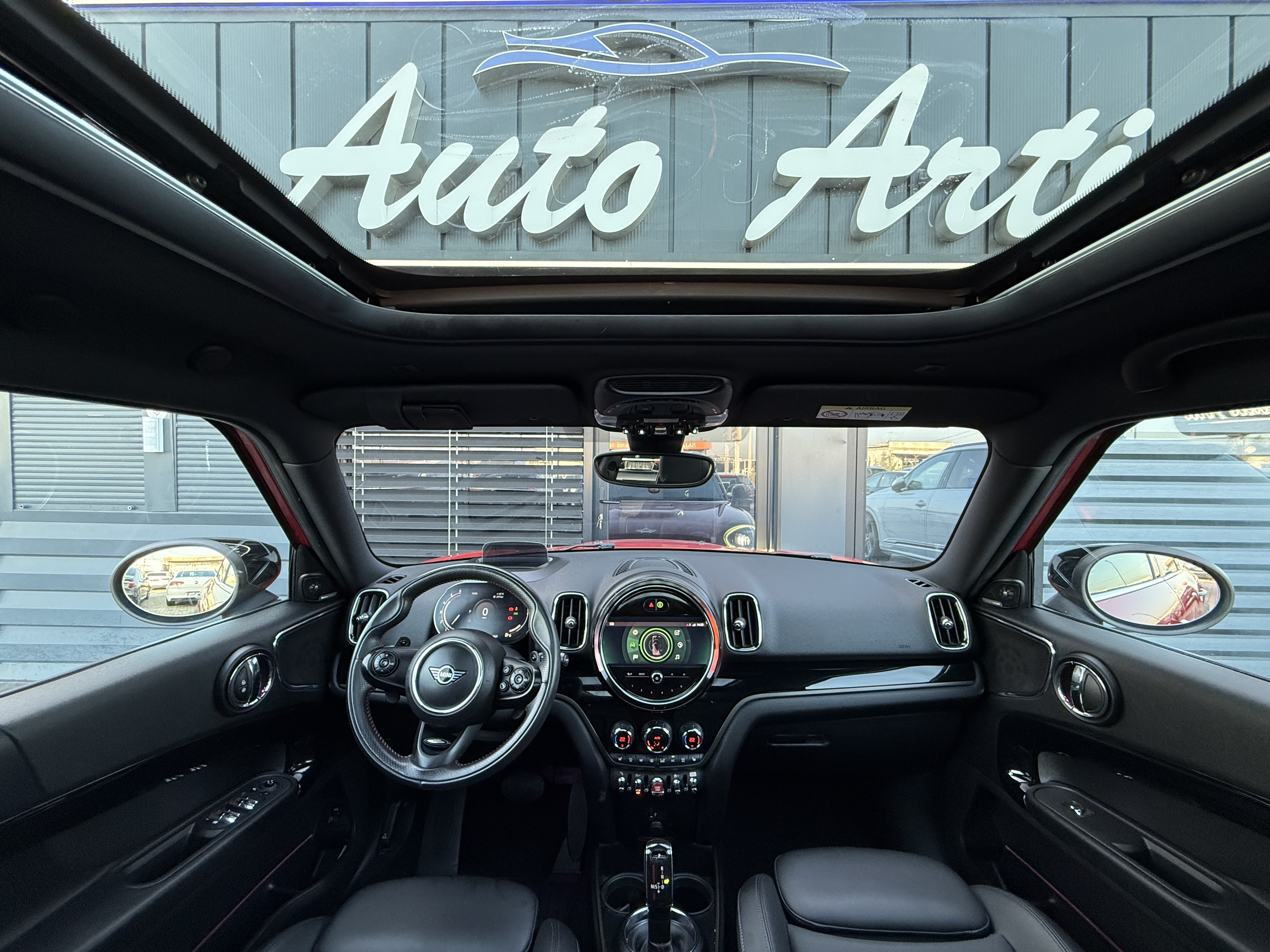 
								Mini Countryman S full									