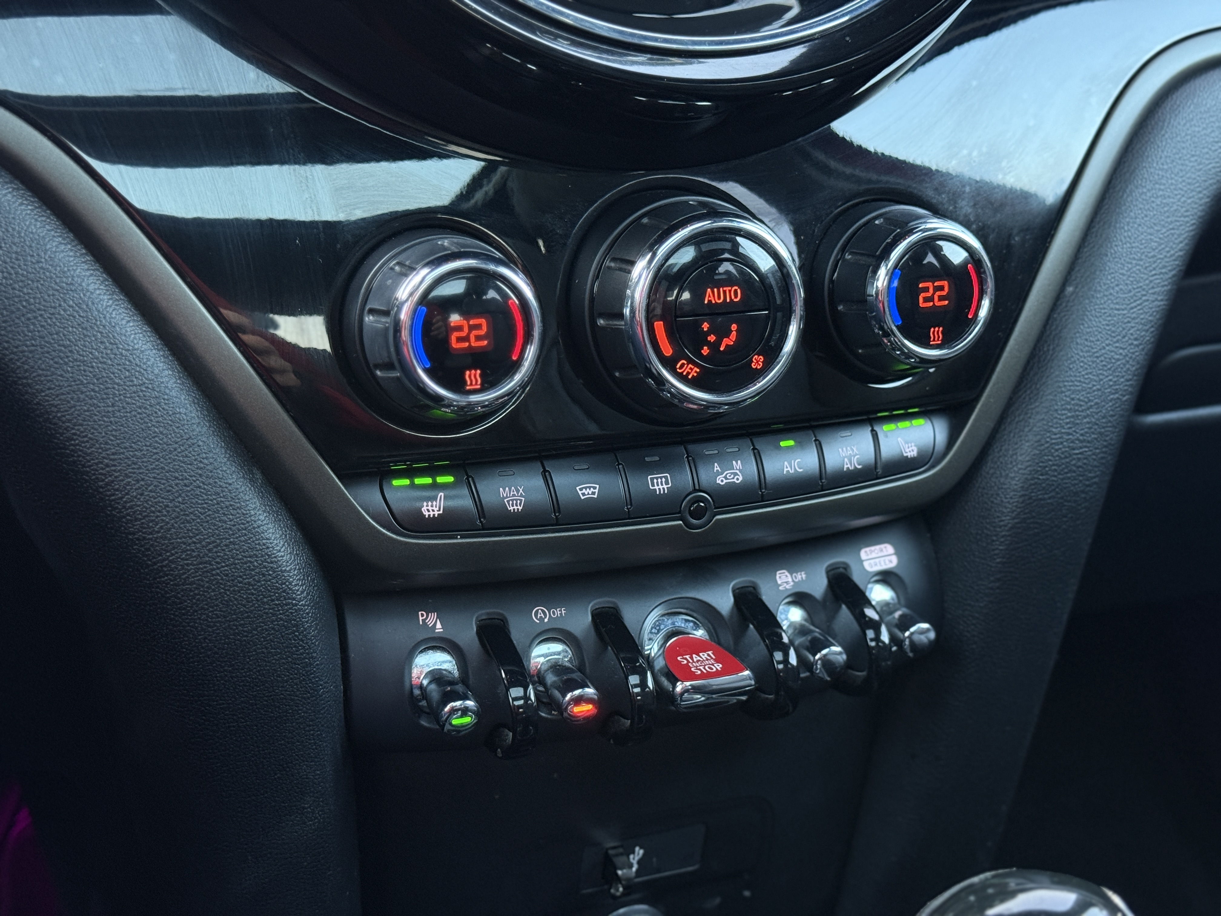 
								Mini Countryman S full									