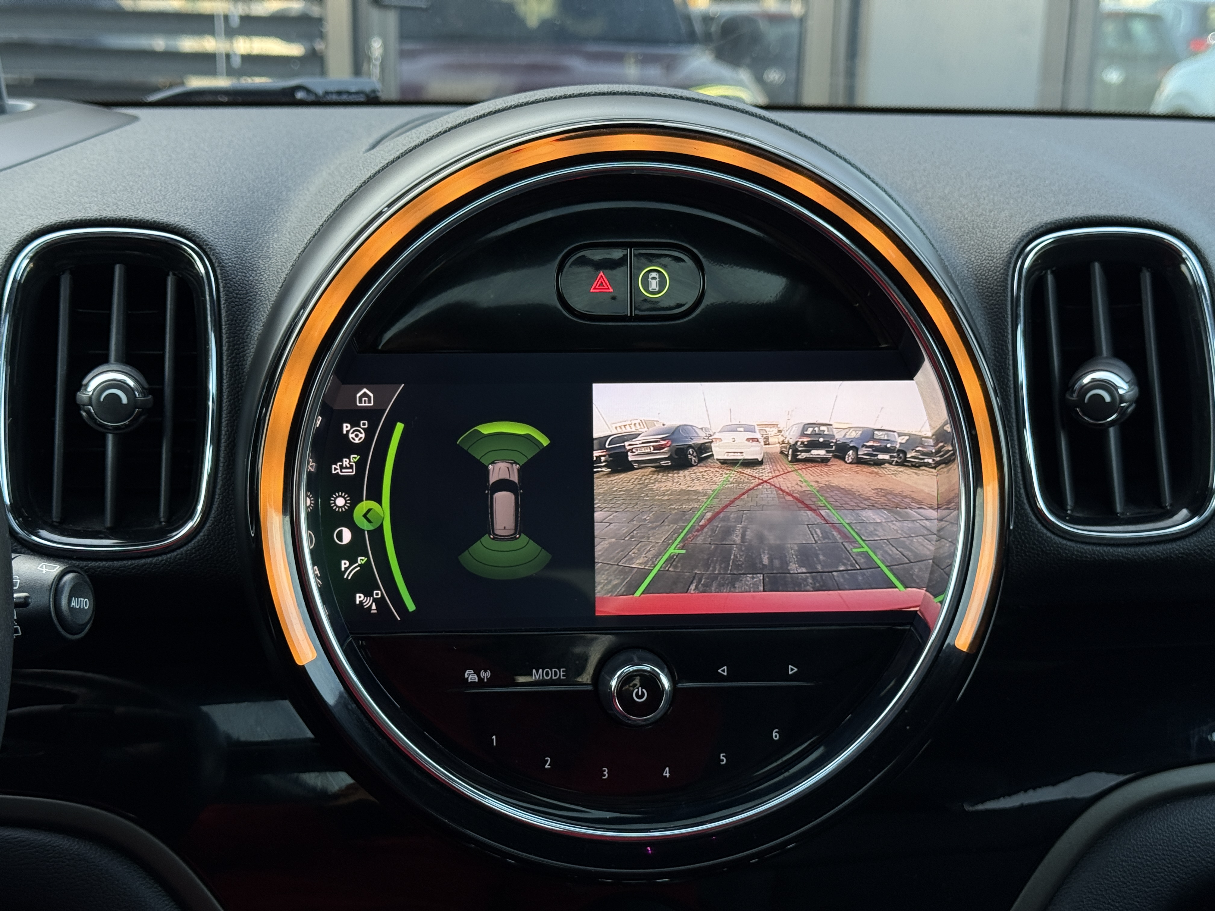 
								Mini Countryman S full									