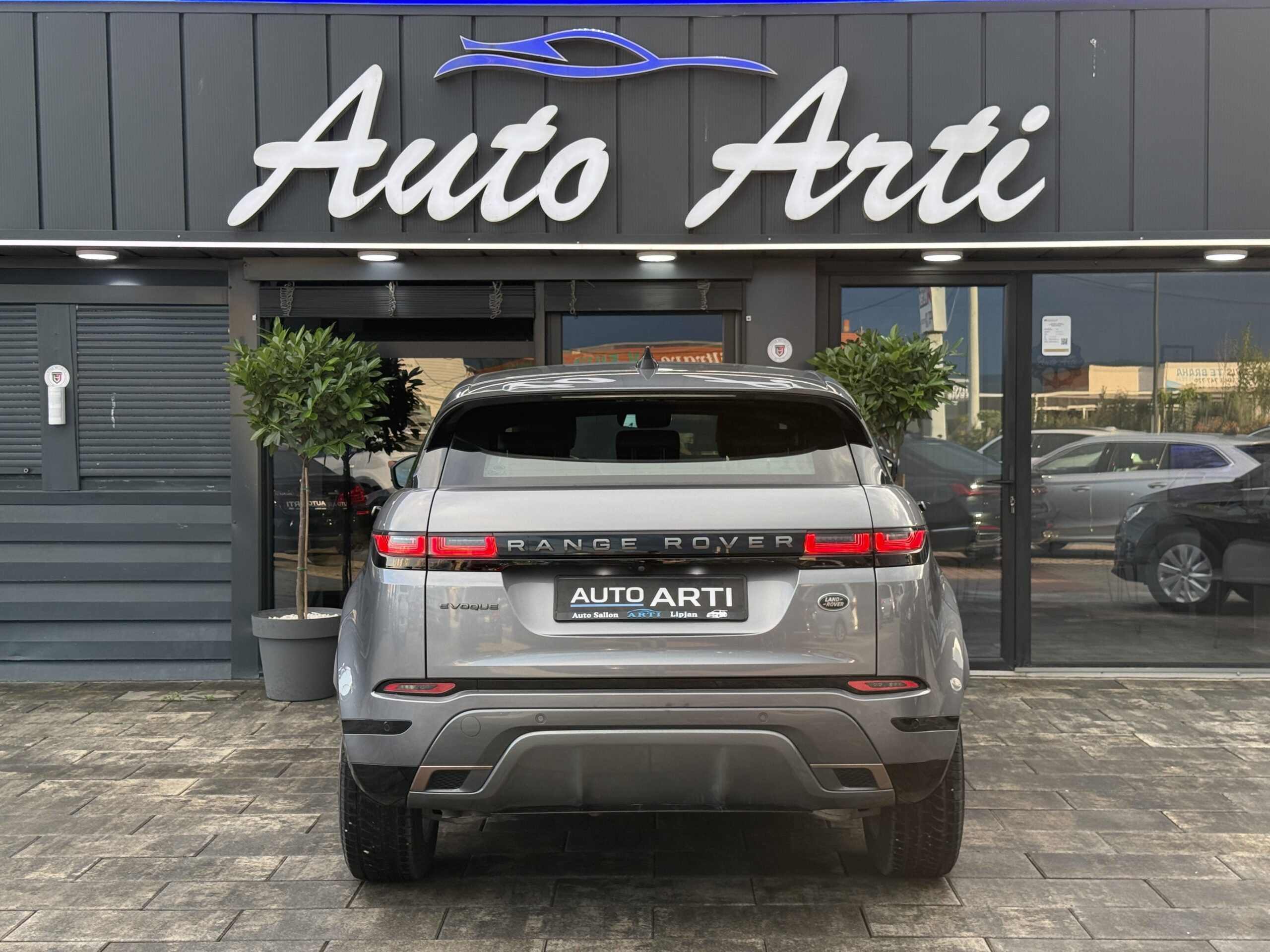 
								Range Rover Evoque full									