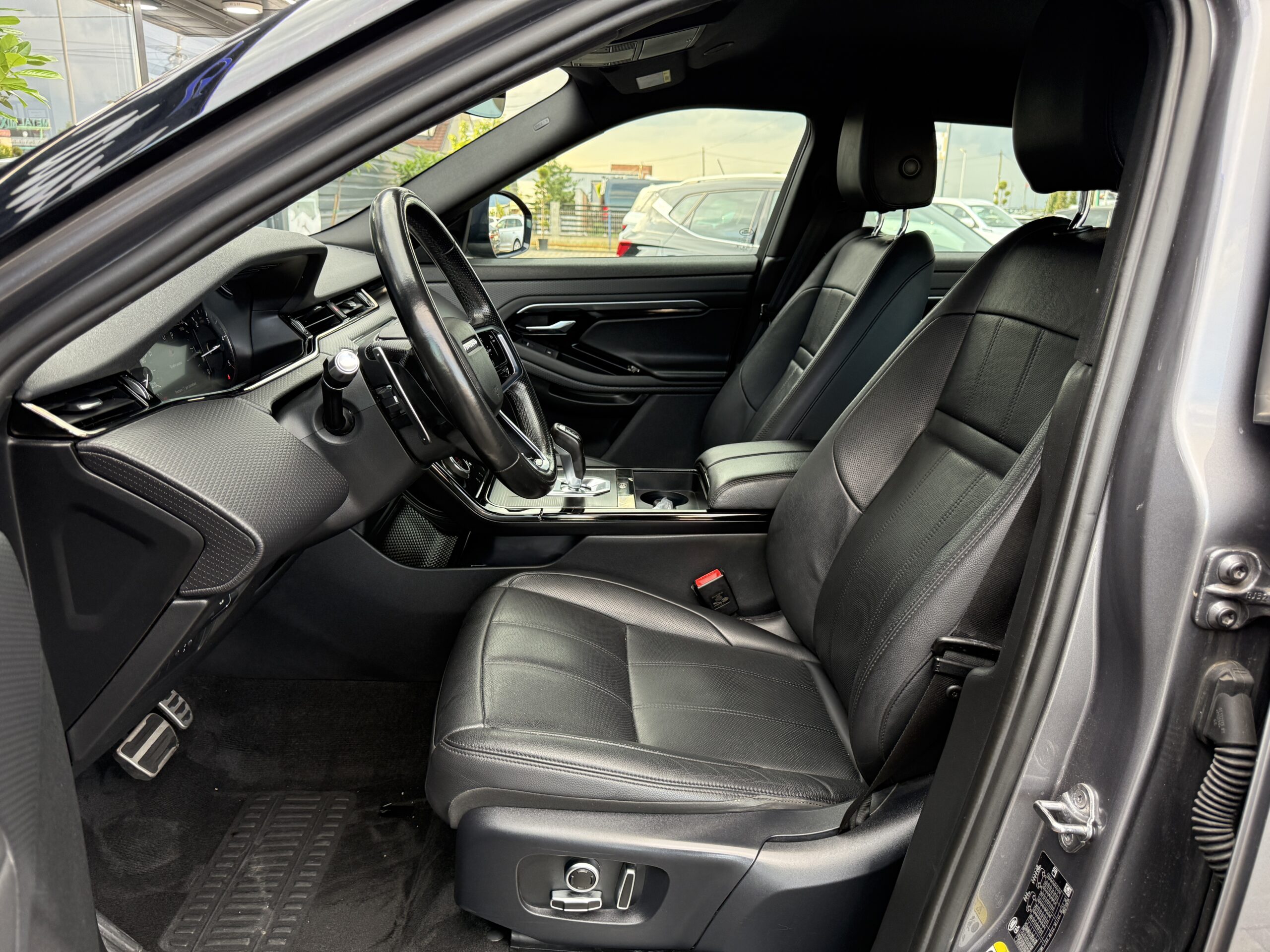 
								Range Rover Evoque full									