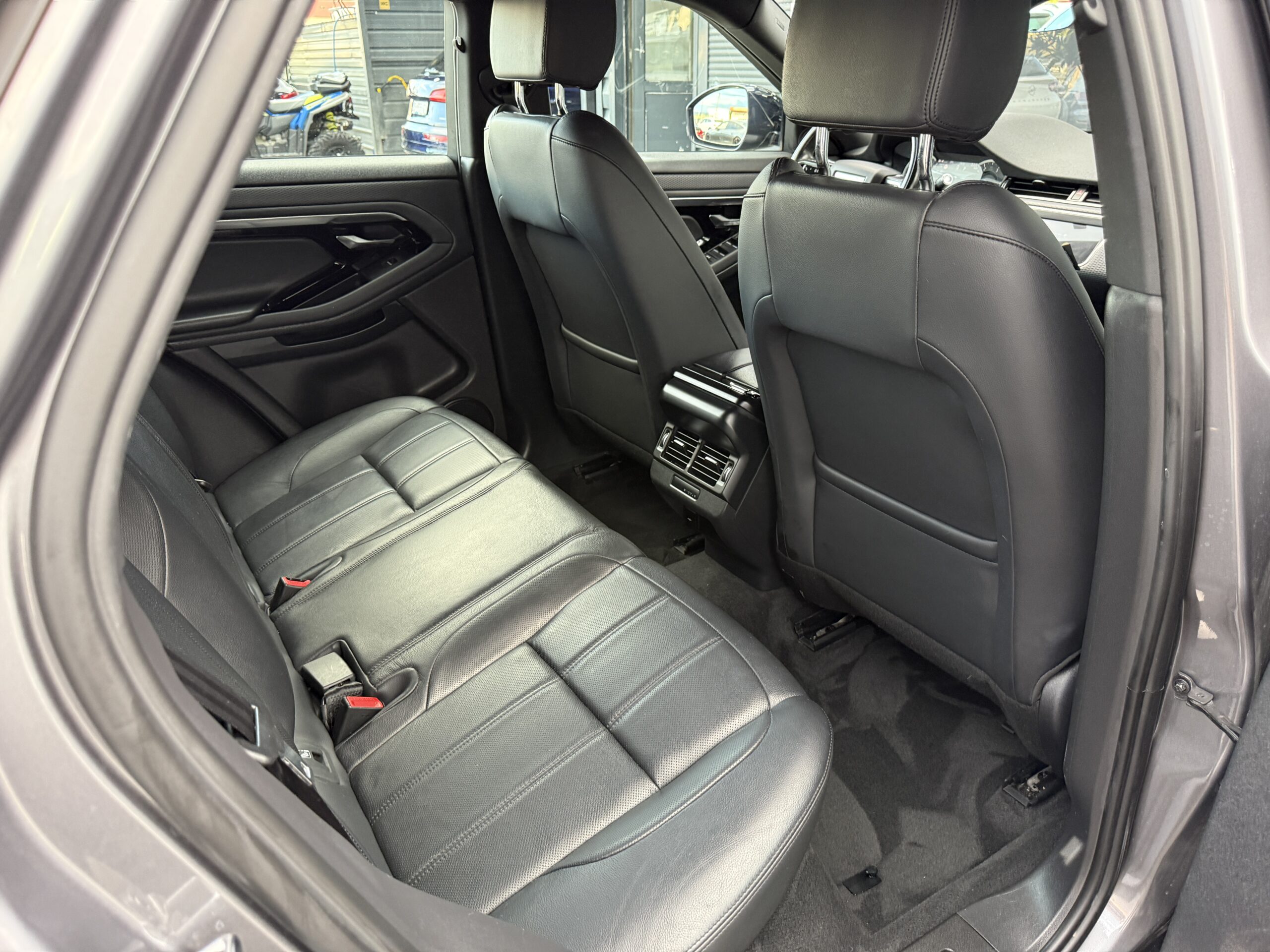 
								Range Rover Evoque full									