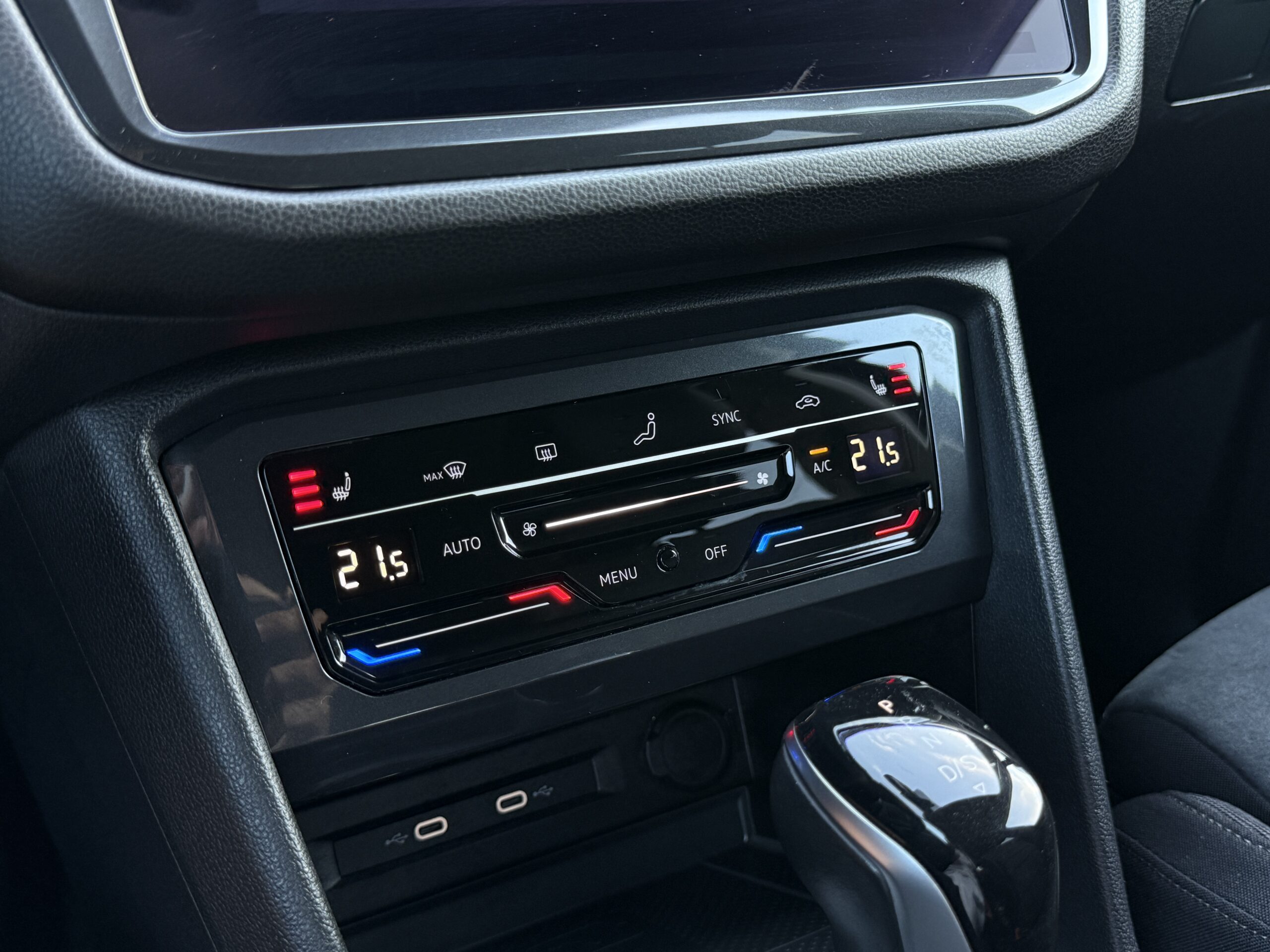 
								Tiguan Allspace 2.0tdi full									