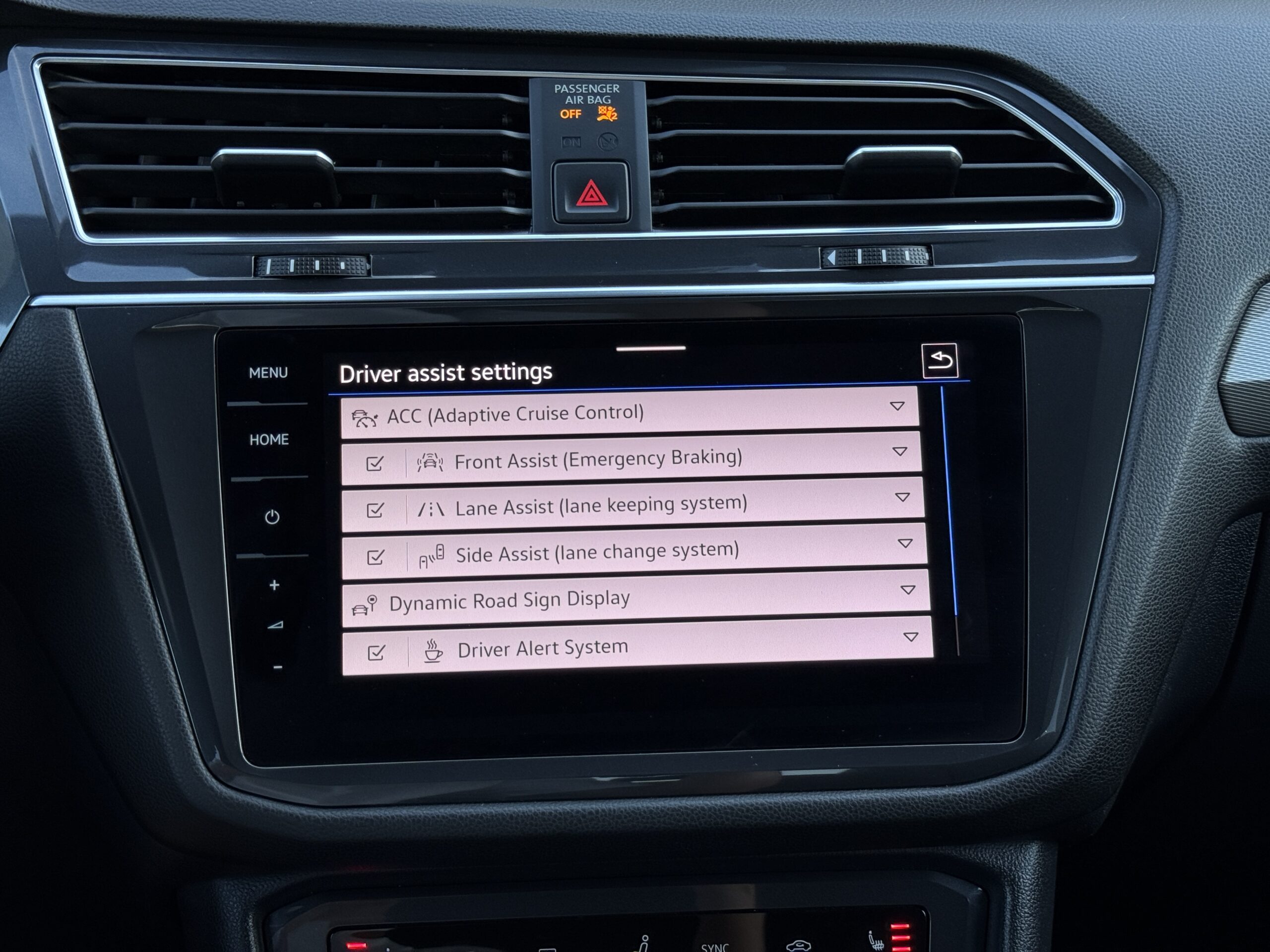
								Tiguan Allspace 2.0tdi full									