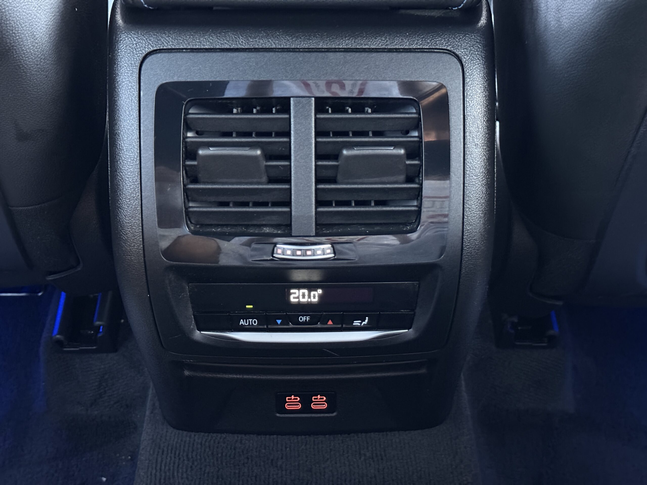 
								BMW X3 M40d full									