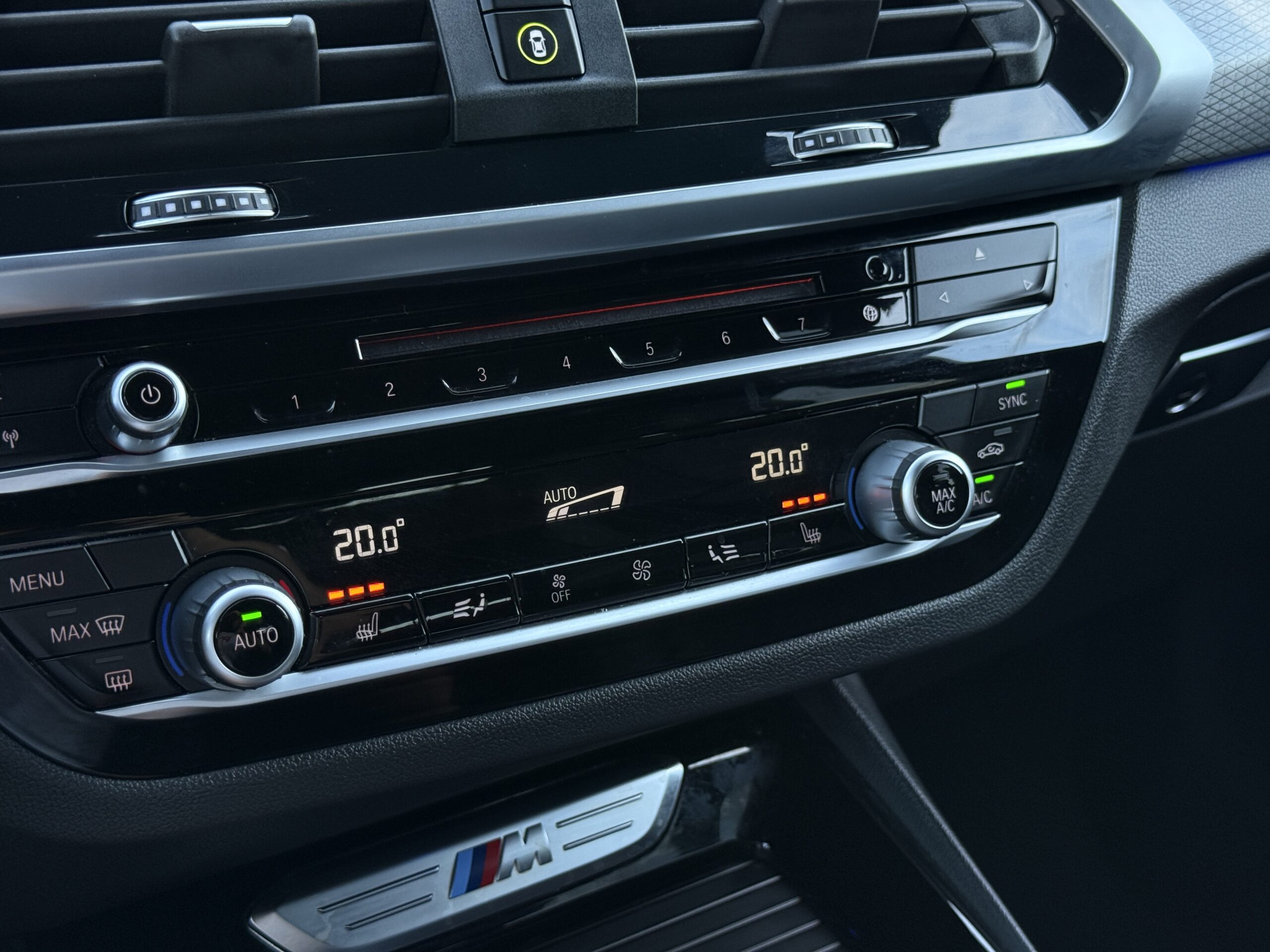 
								BMW X3 M40d full									