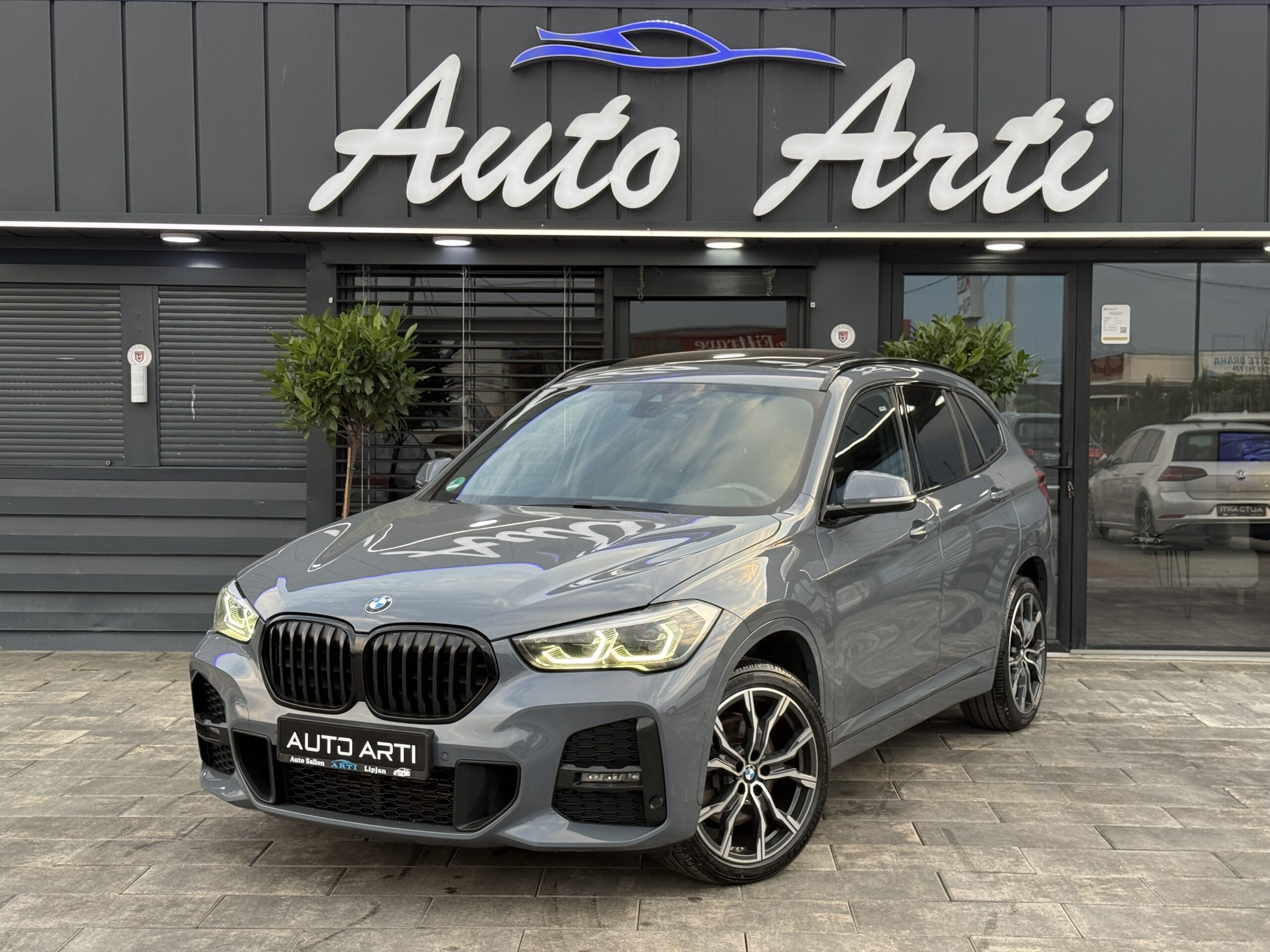 
								BMW X1 25d full									