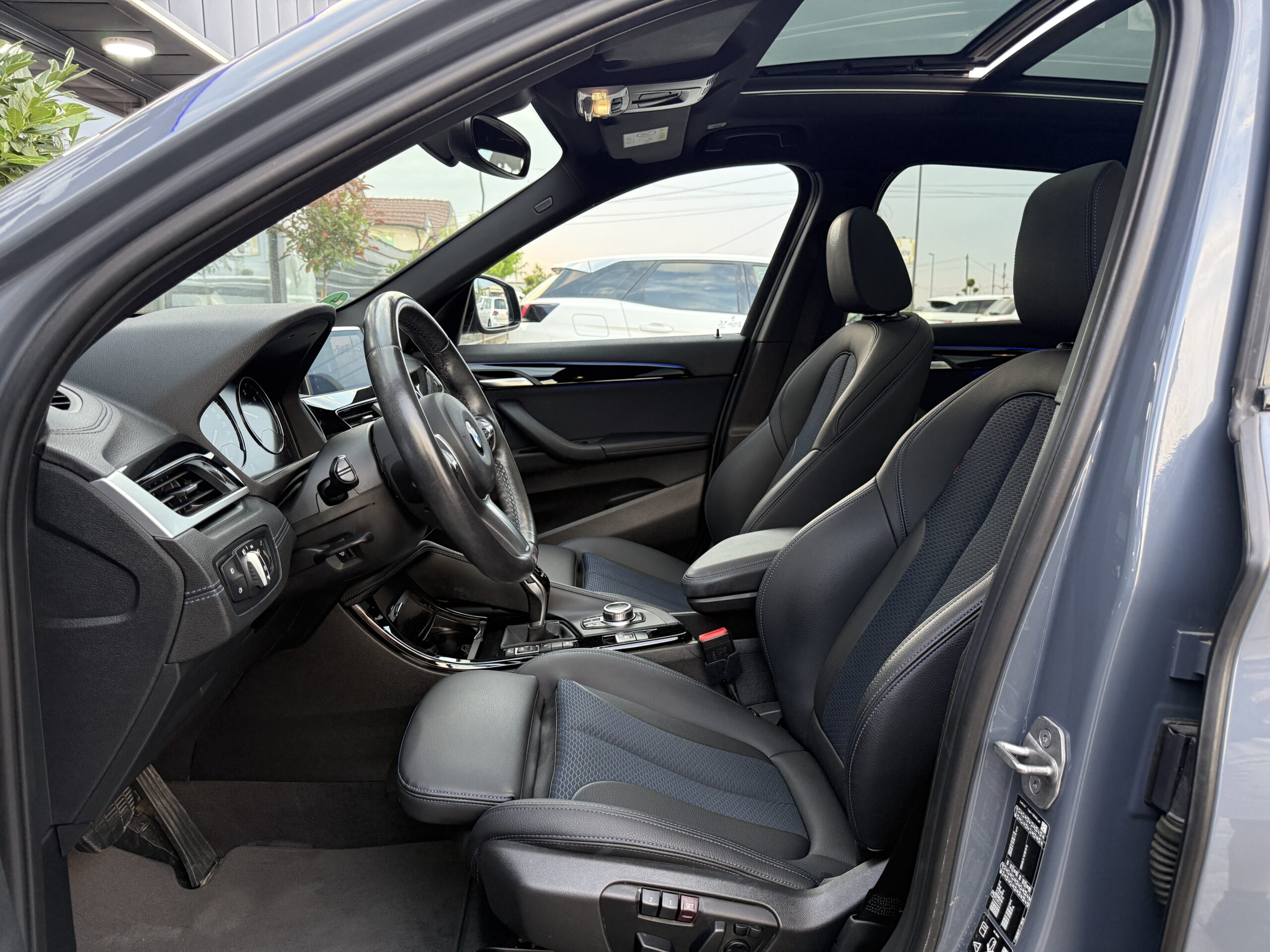 
								BMW X1 25d full									