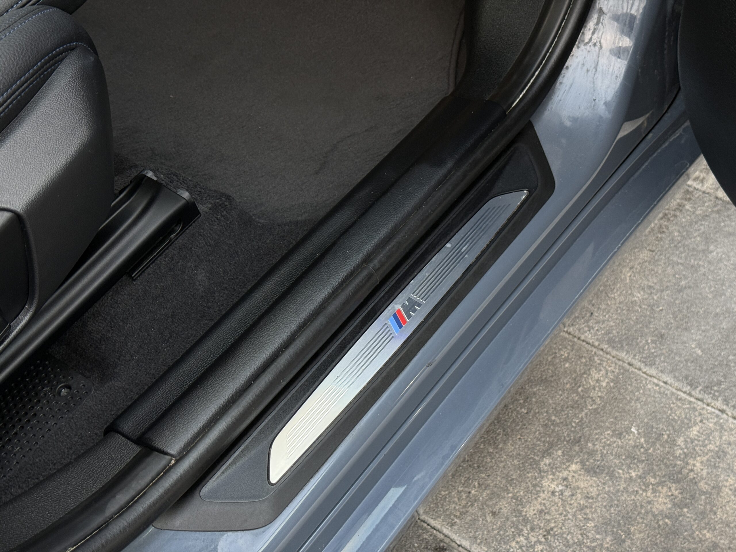 
								BMW X1 25d full									