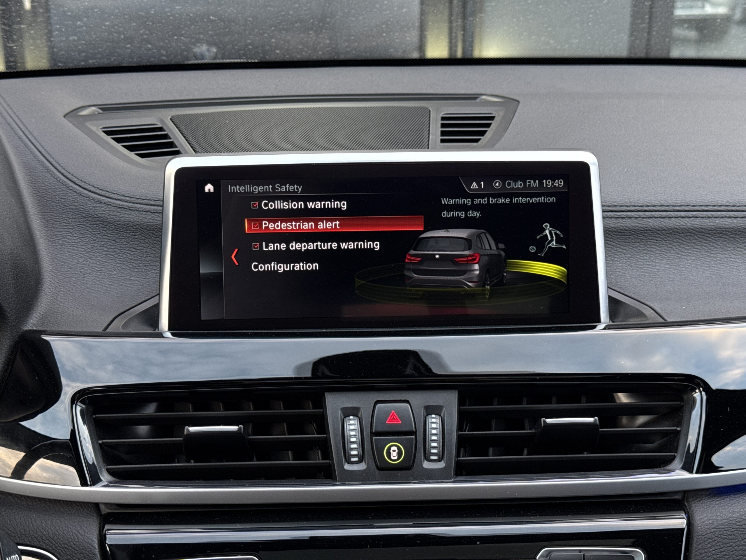 
								BMW X1 25d full									
