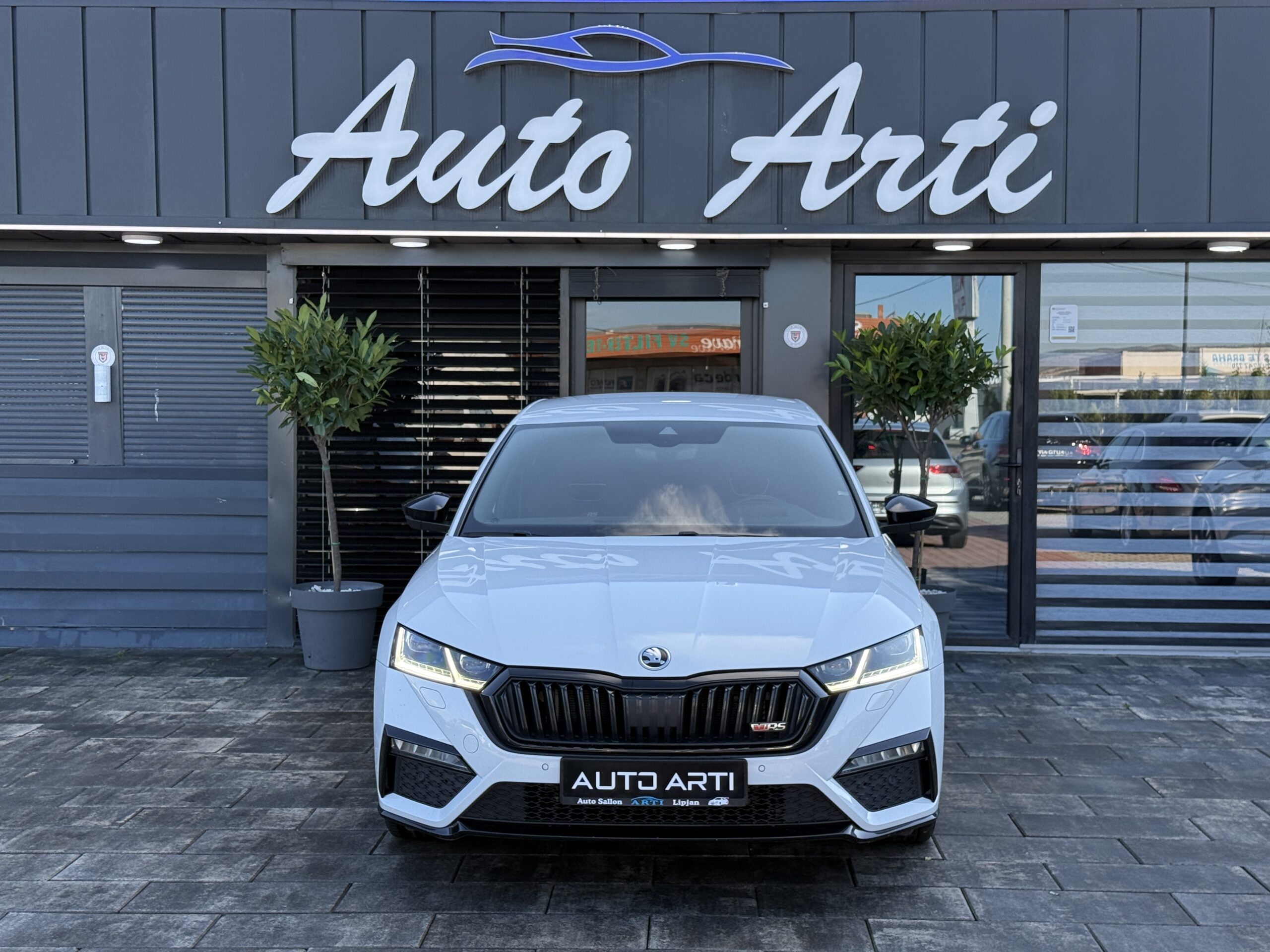 
								Skoda Octavia RS 2023 full									