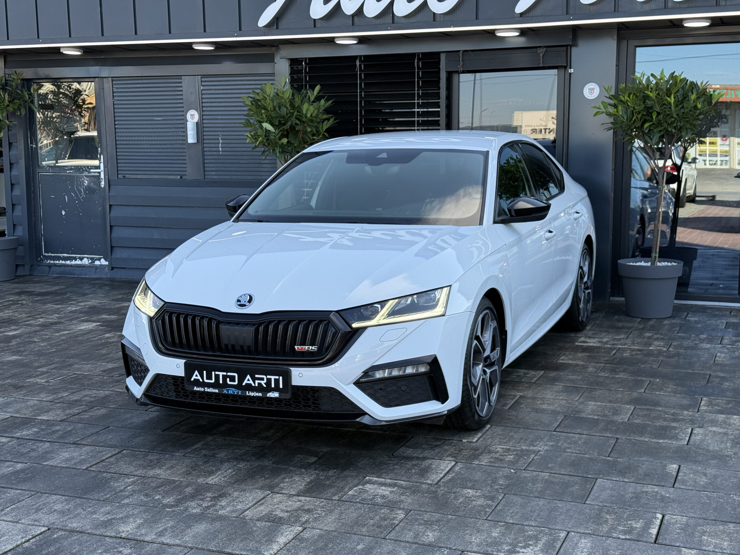 
								Skoda Octavia RS 2023 full									