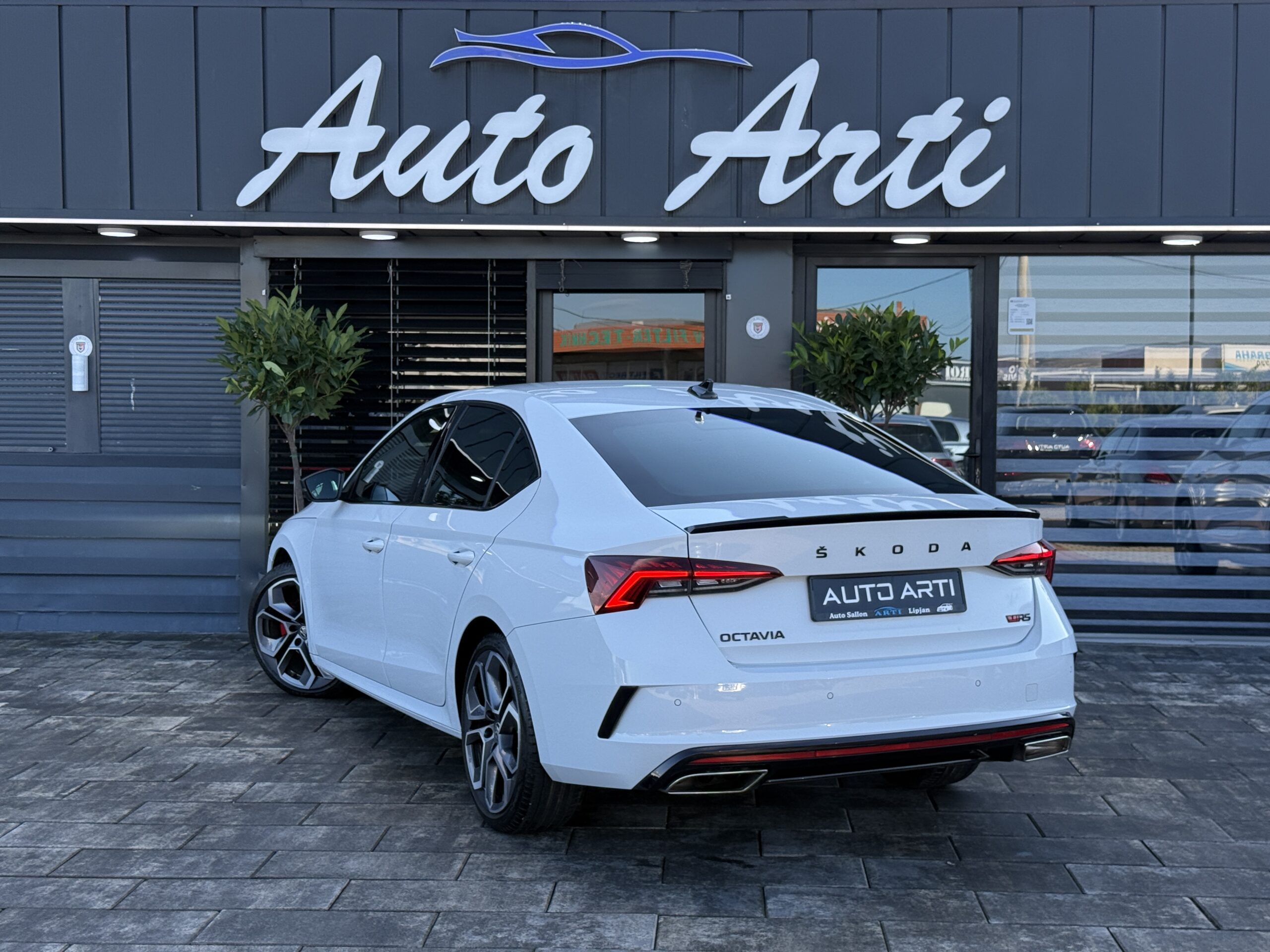 
								Skoda Octavia RS 2023 full									