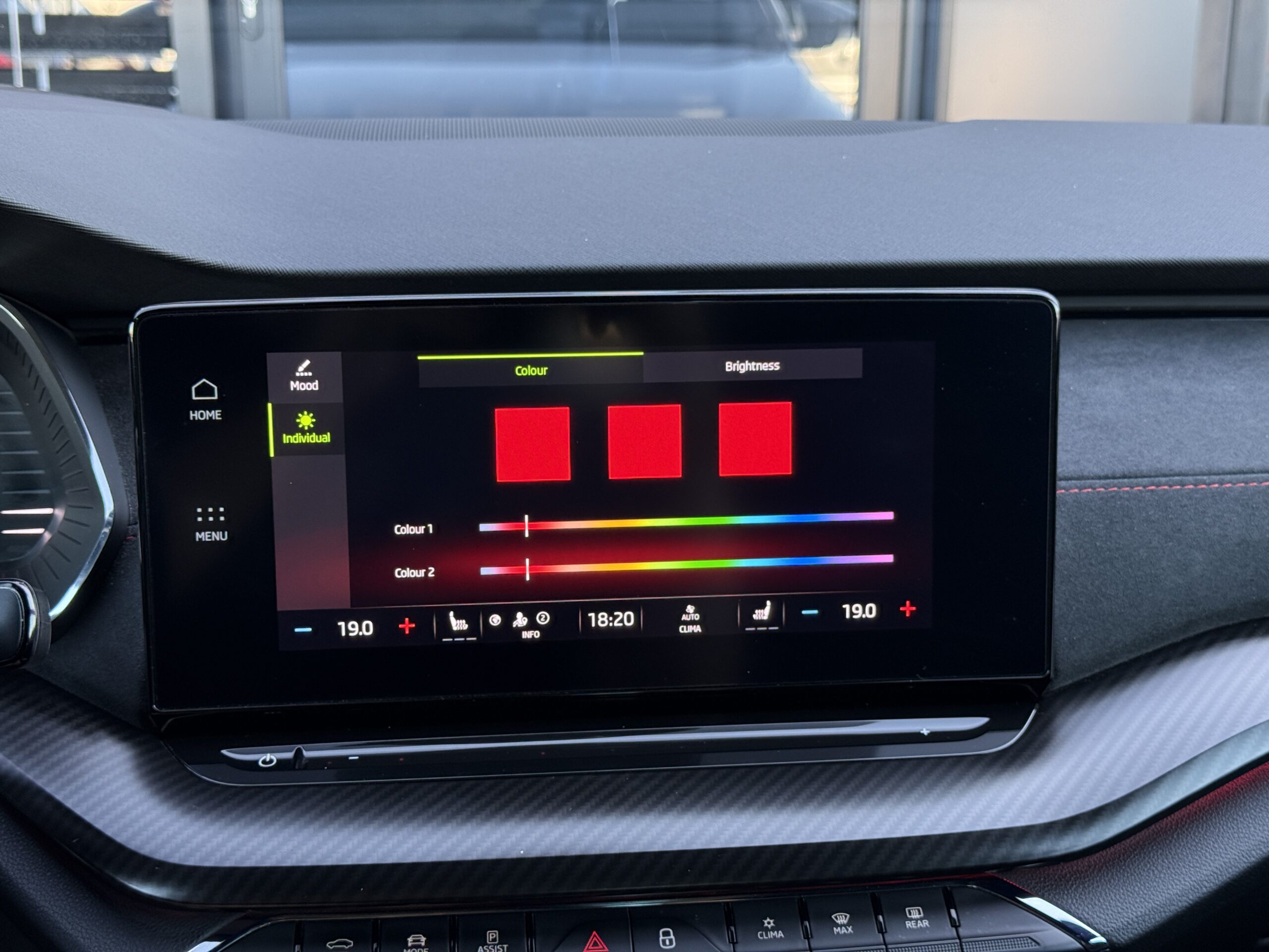 
								Skoda Octavia RS 2023 full									