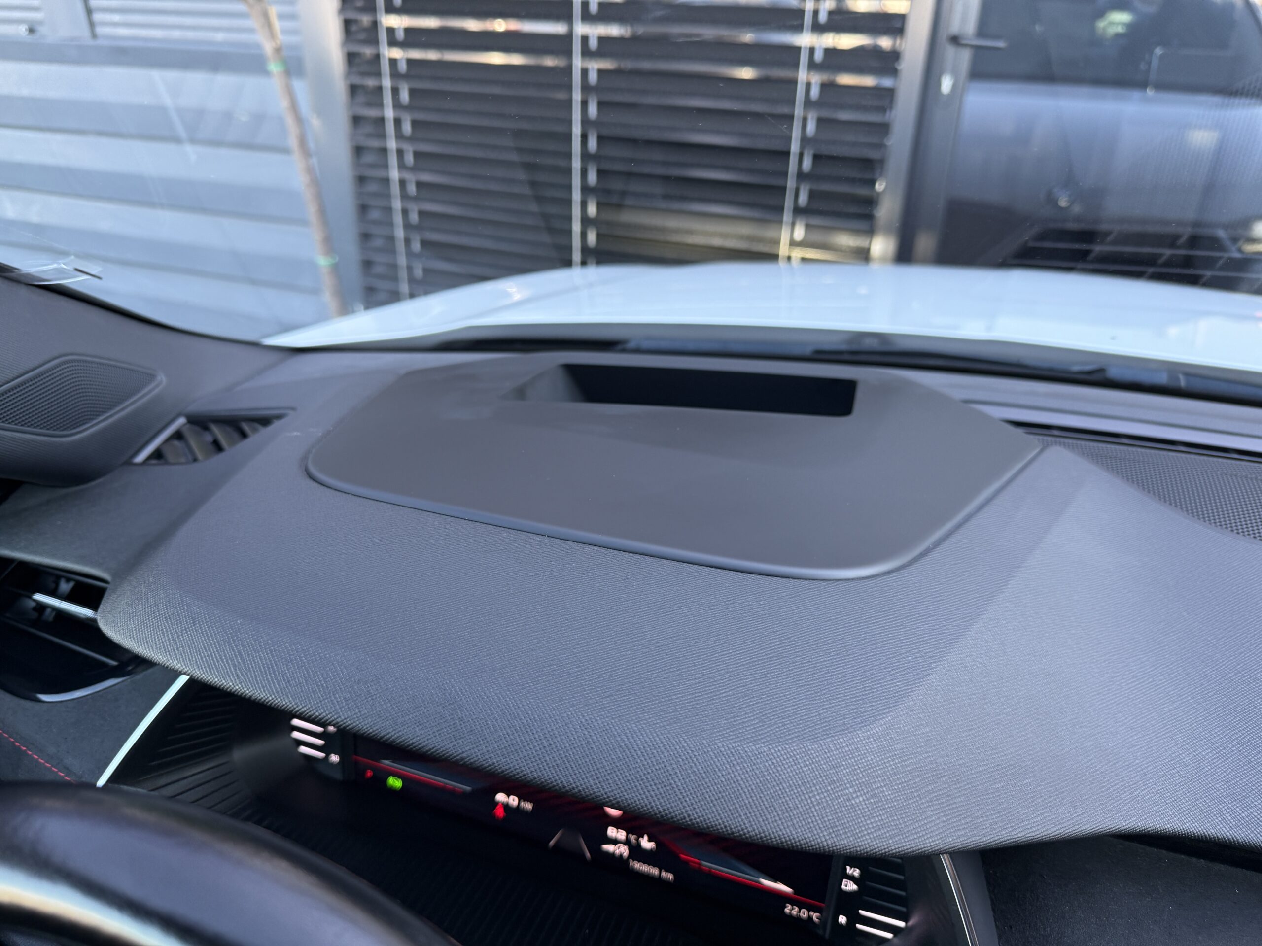 
								Audi Q3 35tdi 2022 full									