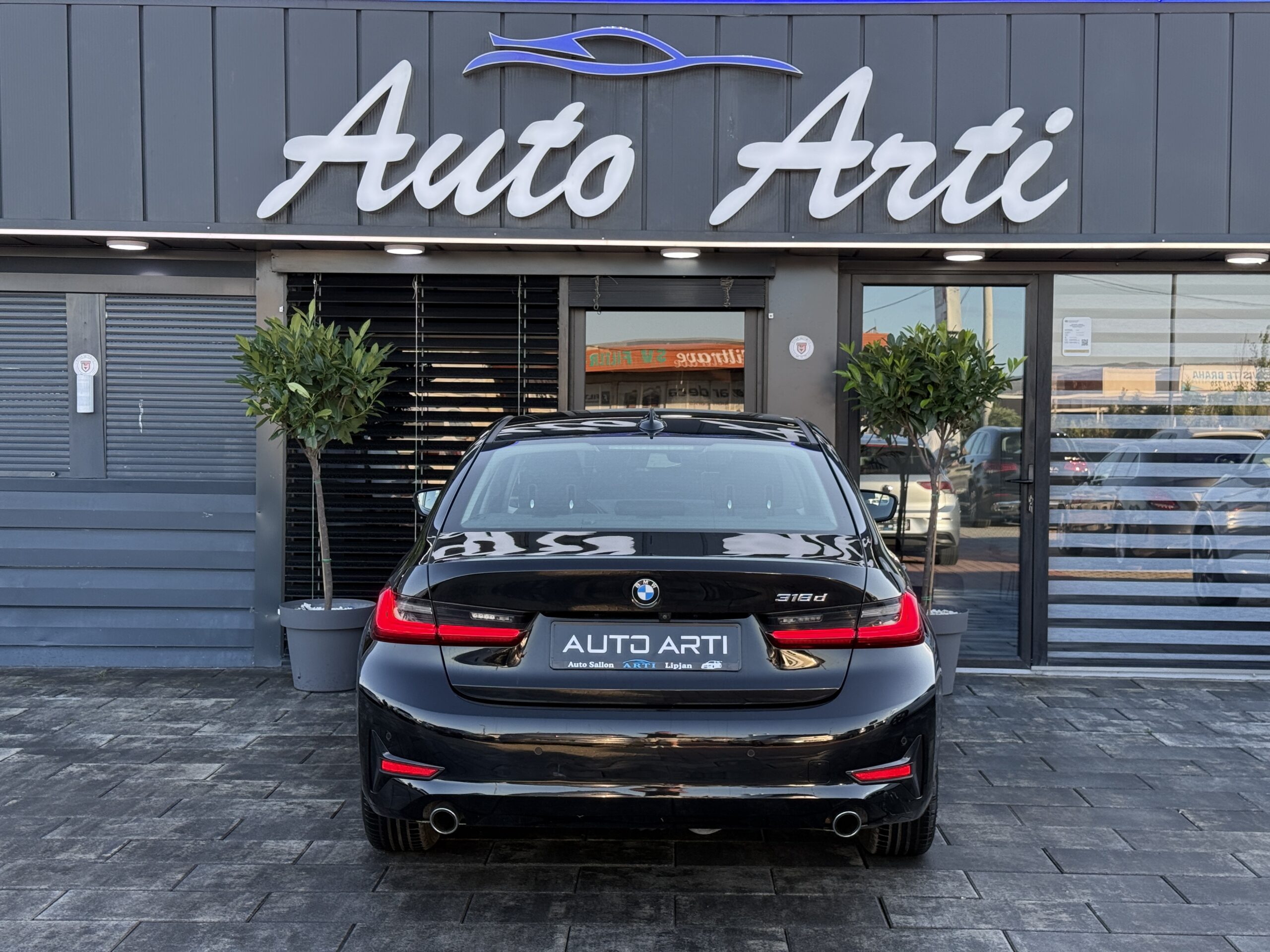 
								BMW 318d 2022 full									