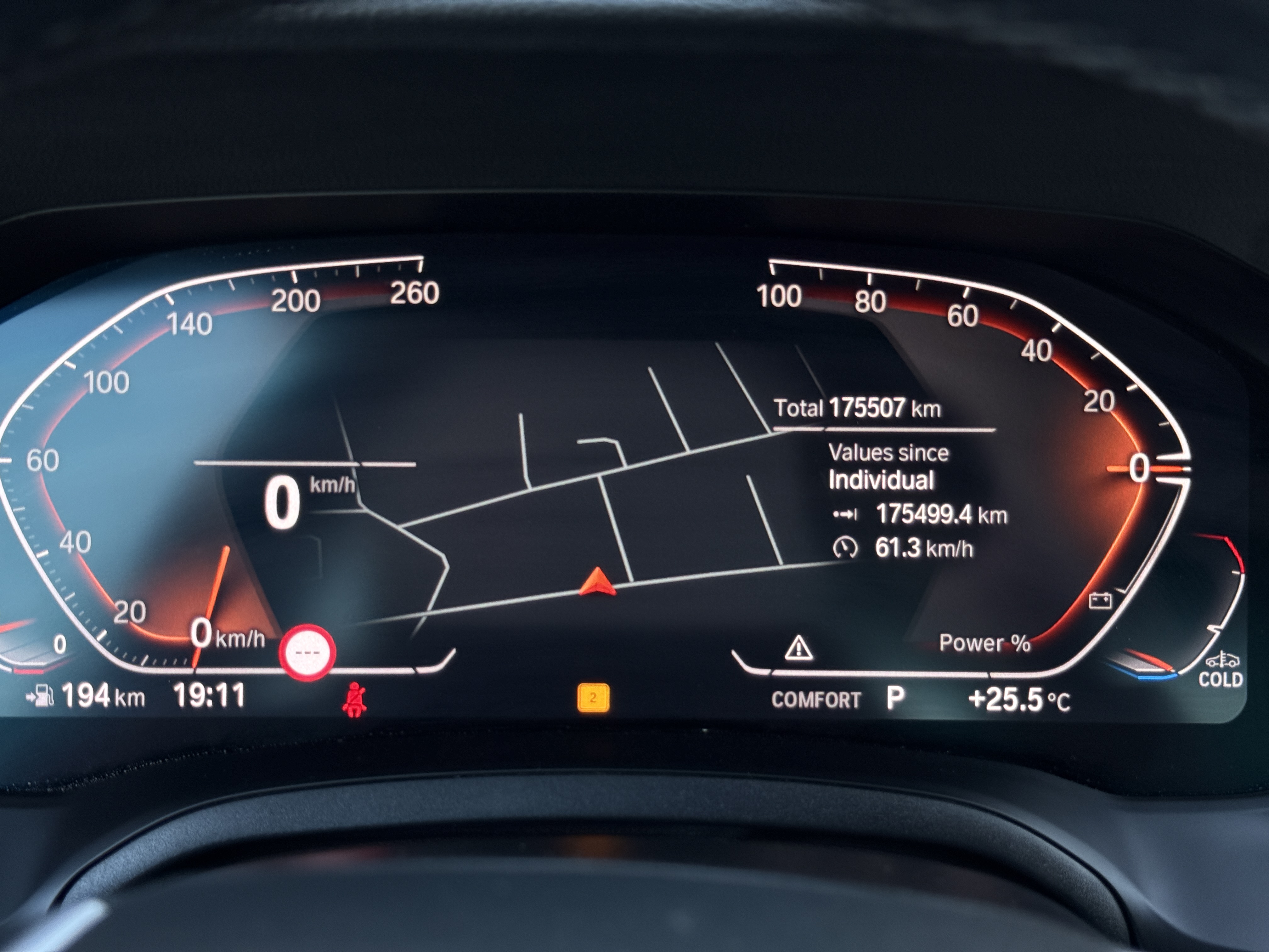 
								BMW 318d 2022 full									