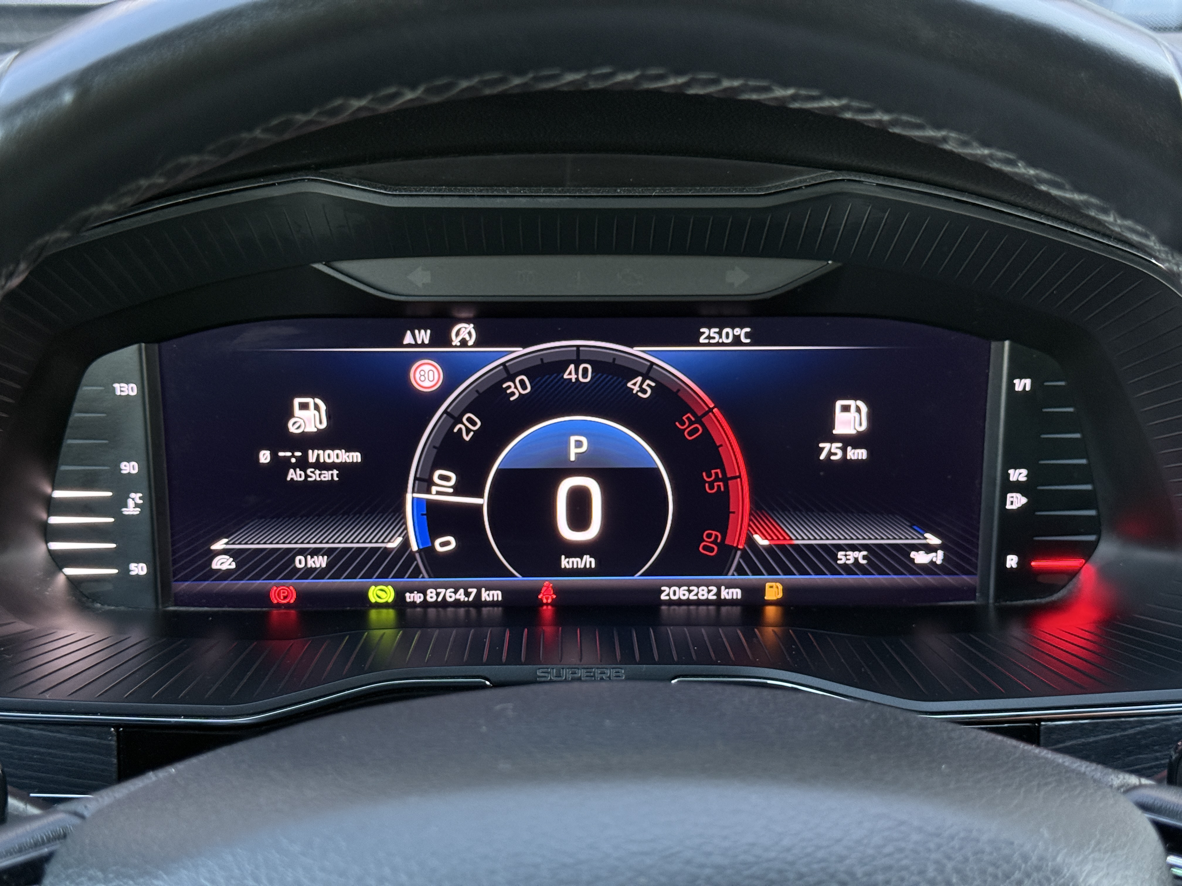 
								Skoda SuperB full									