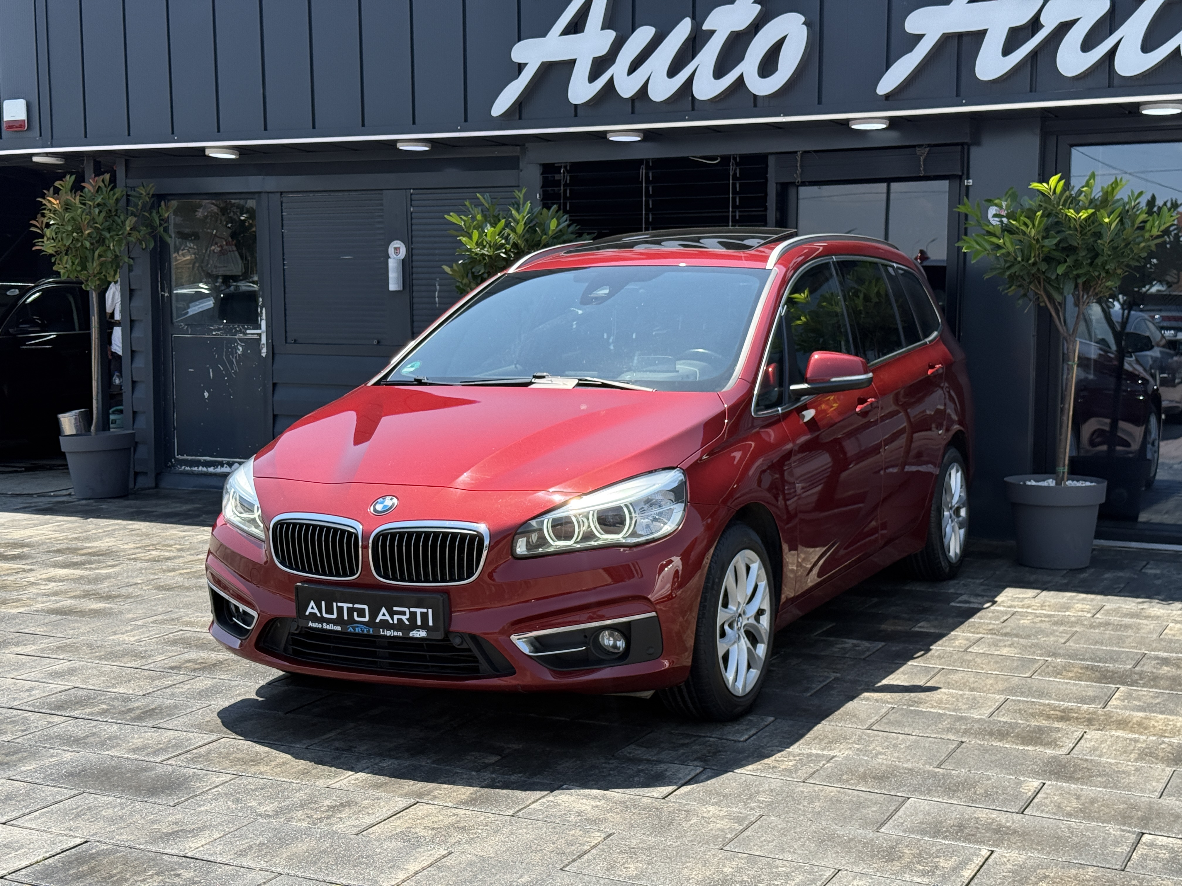 
								BMW 218d 𝟕 𝐔𝐥𝐬𝐞 full									