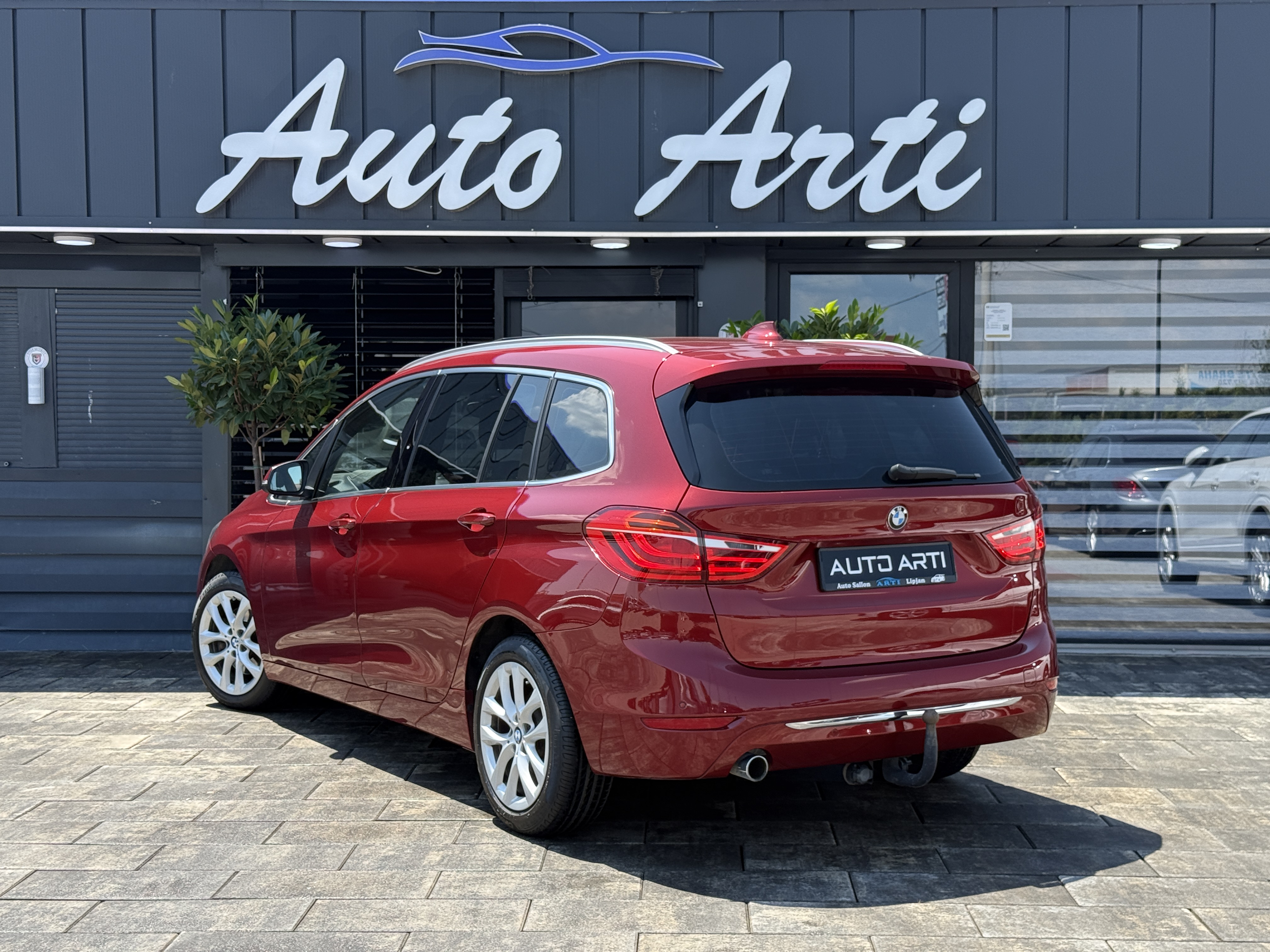 
								BMW 218d 𝟕 𝐔𝐥𝐬𝐞 full									