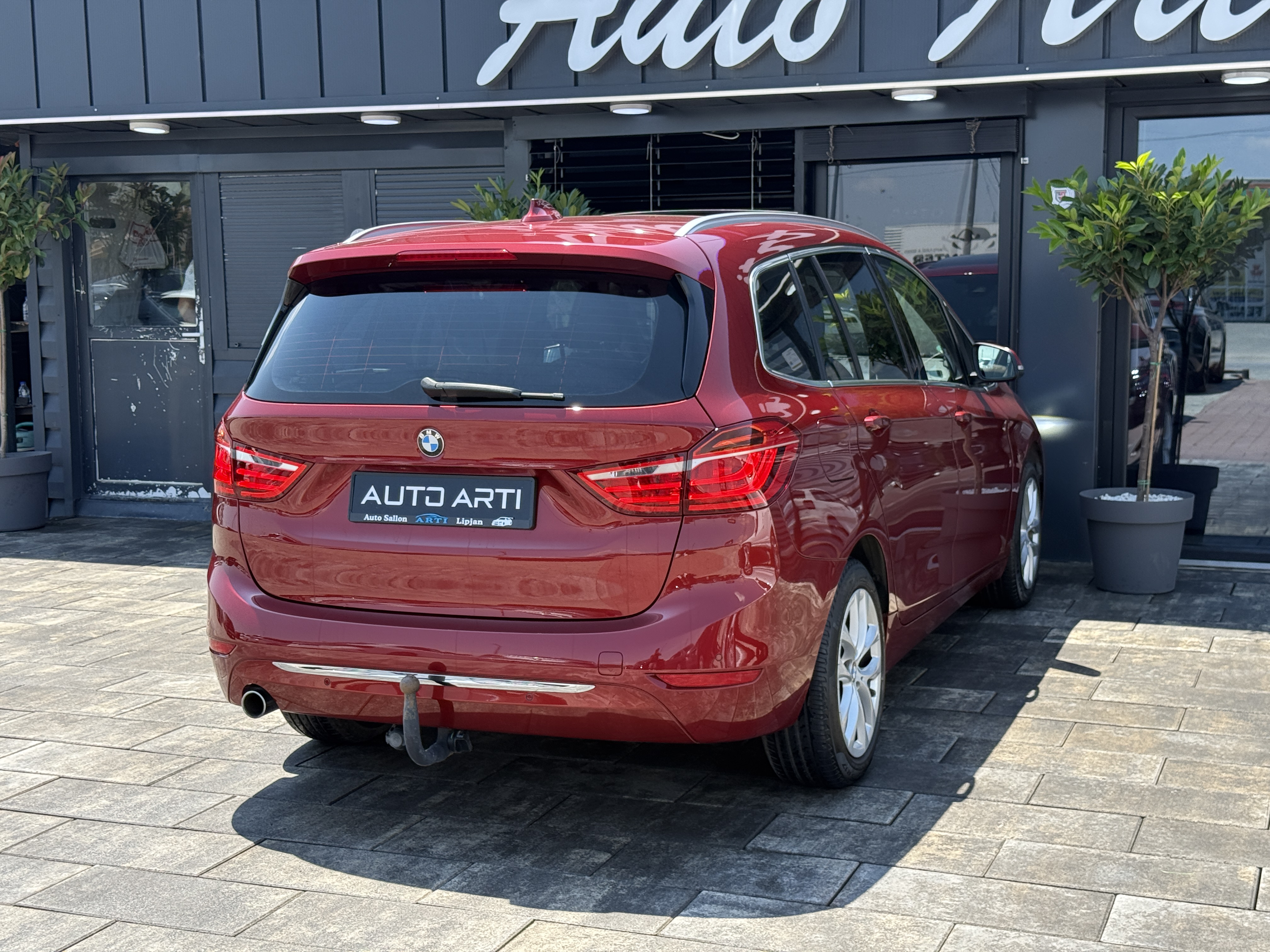 
								BMW 218d 𝟕 𝐔𝐥𝐬𝐞 full									